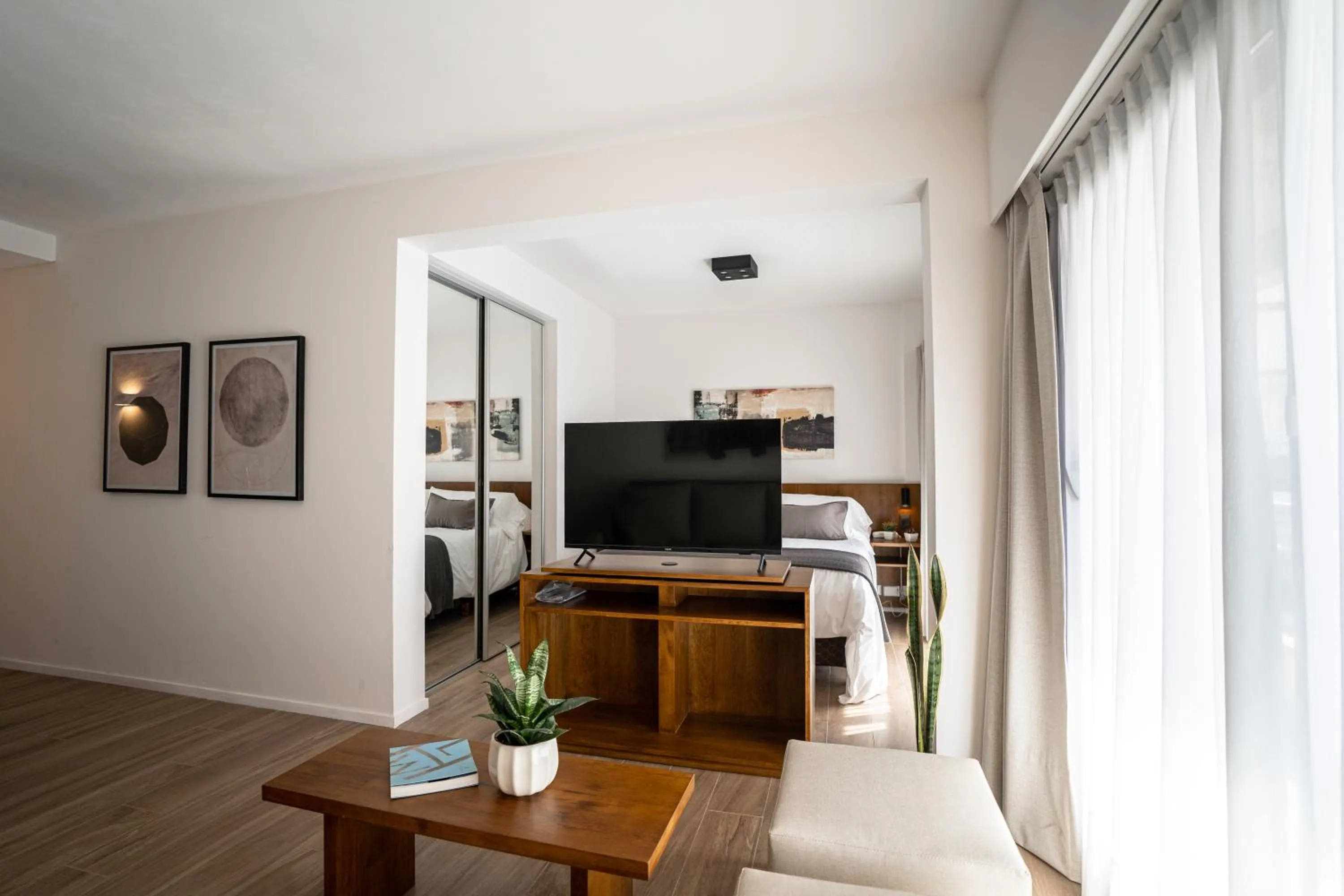 TV and multimedia in Barrancas Quality Apartments