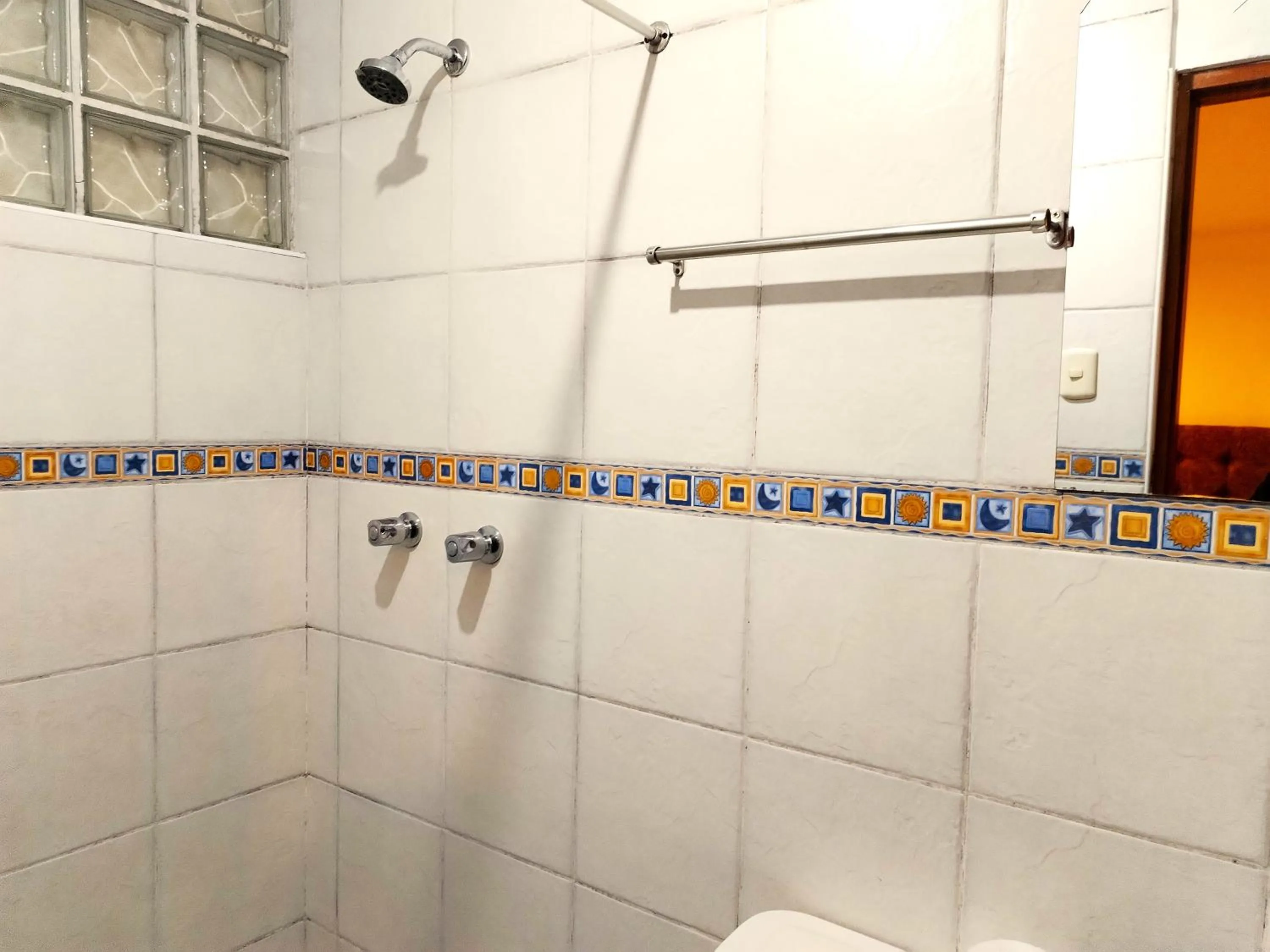 Shower in Paqarina San Blas