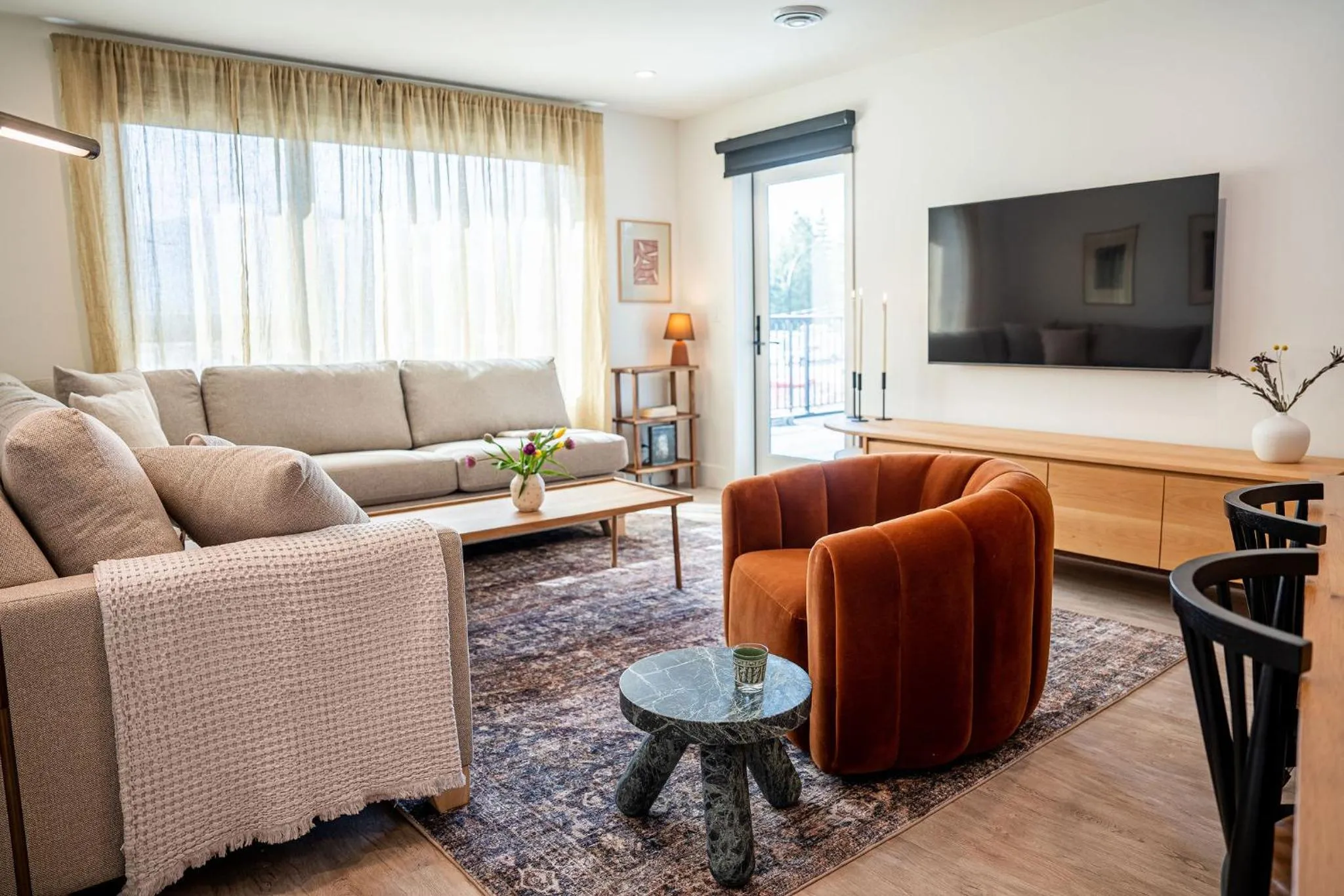 Sea Eagles Landing by Revelstoke Vacations