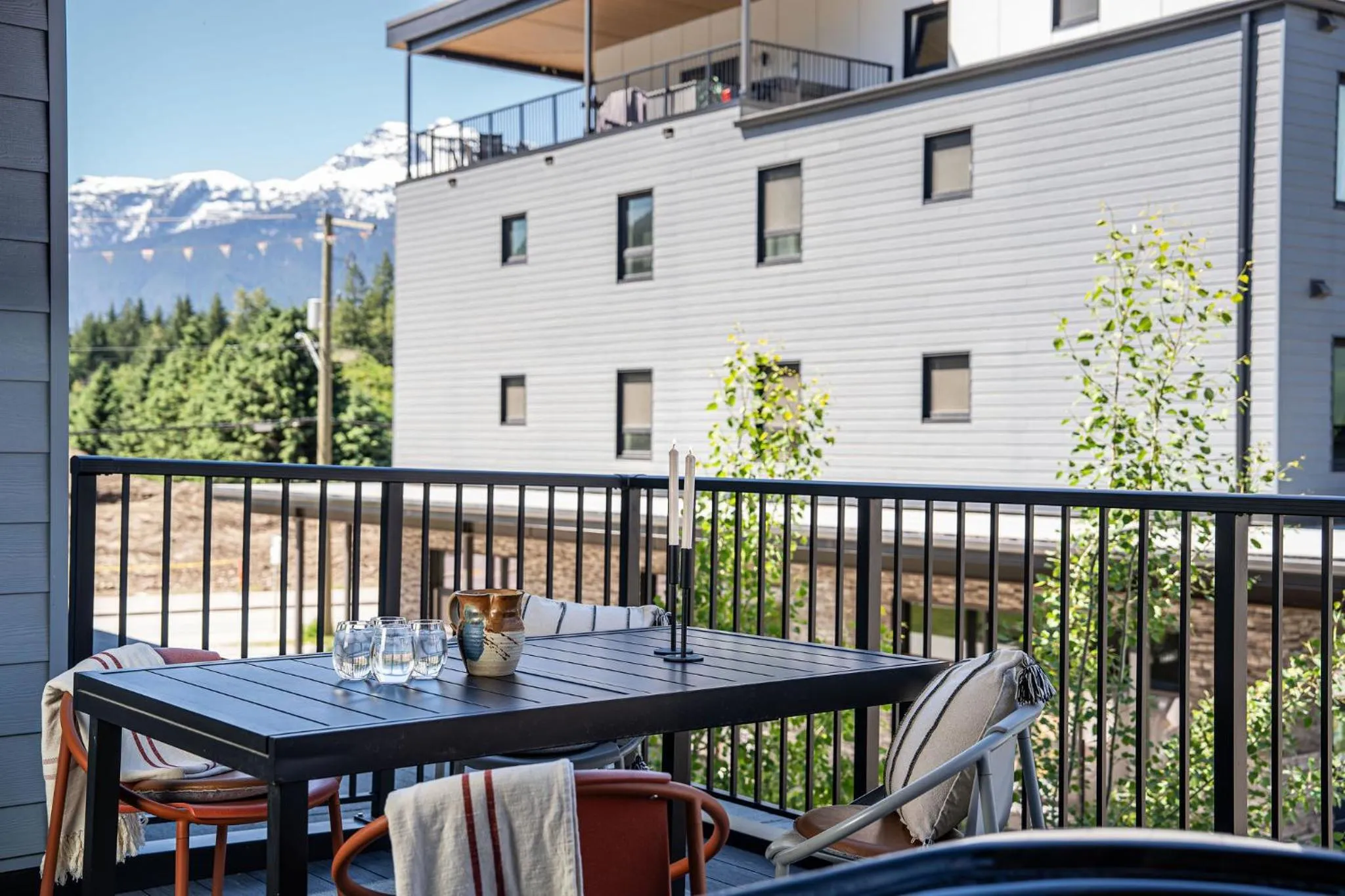 Sea Eagles Landing by Revelstoke Vacations