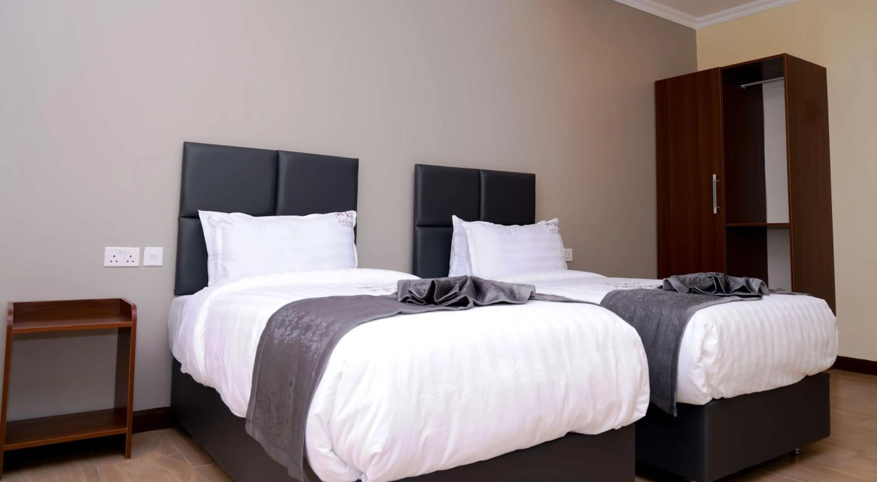 Bed in Lake Naivasha Lazarus Lodge