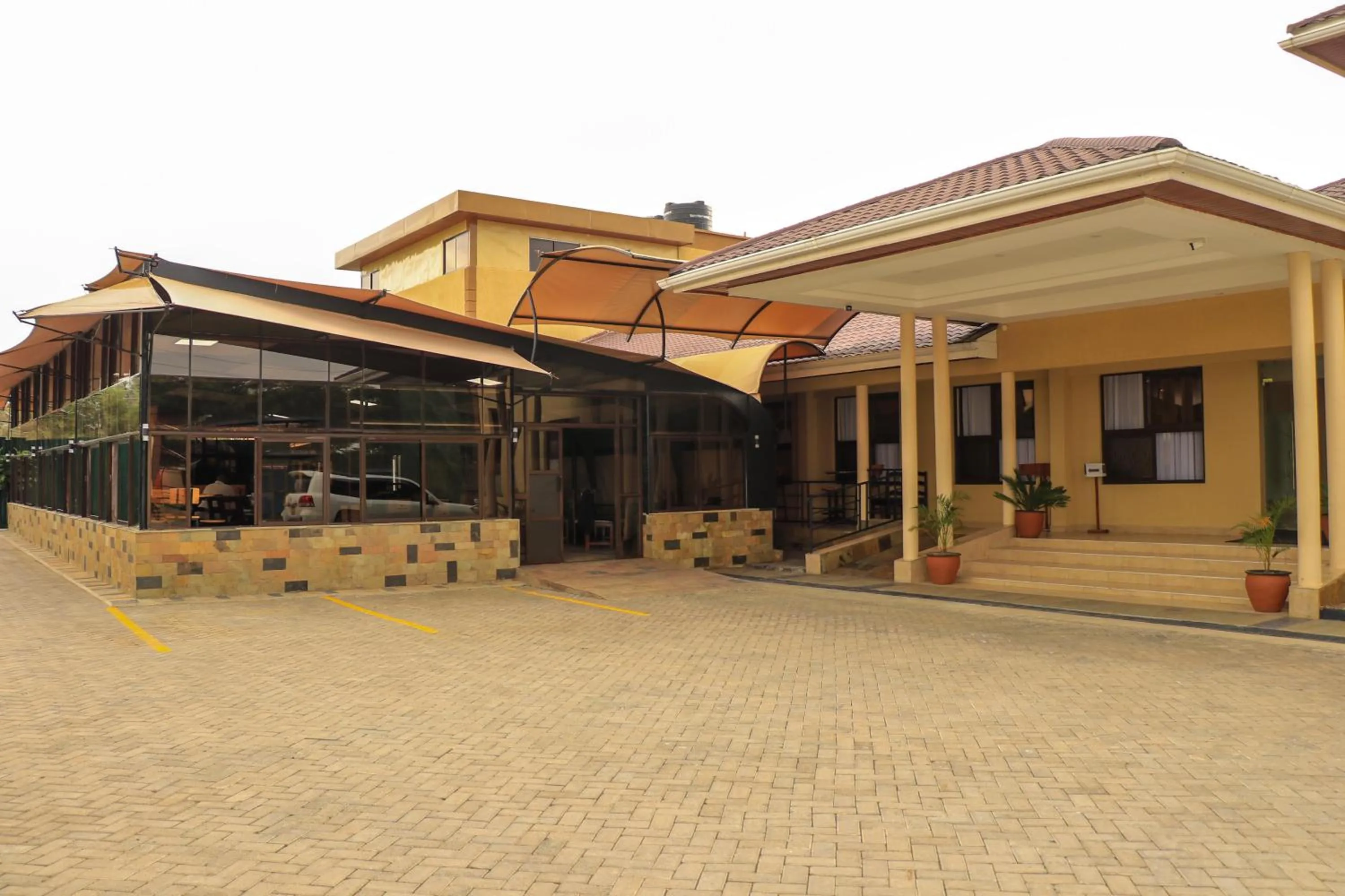 Property building in Lake Naivasha Lazarus Lodge