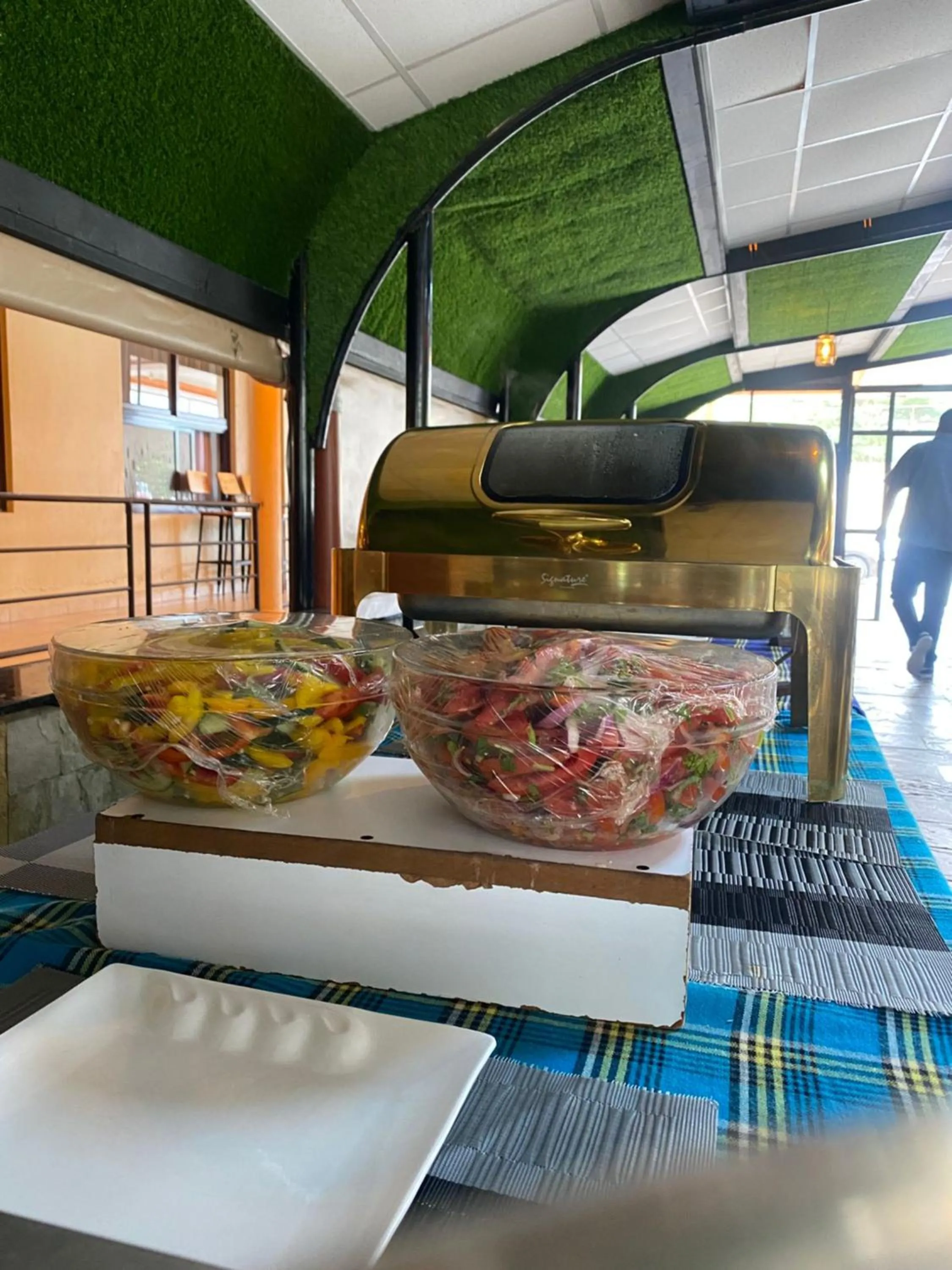 Food and drinks in Lake Naivasha Lazarus Lodge