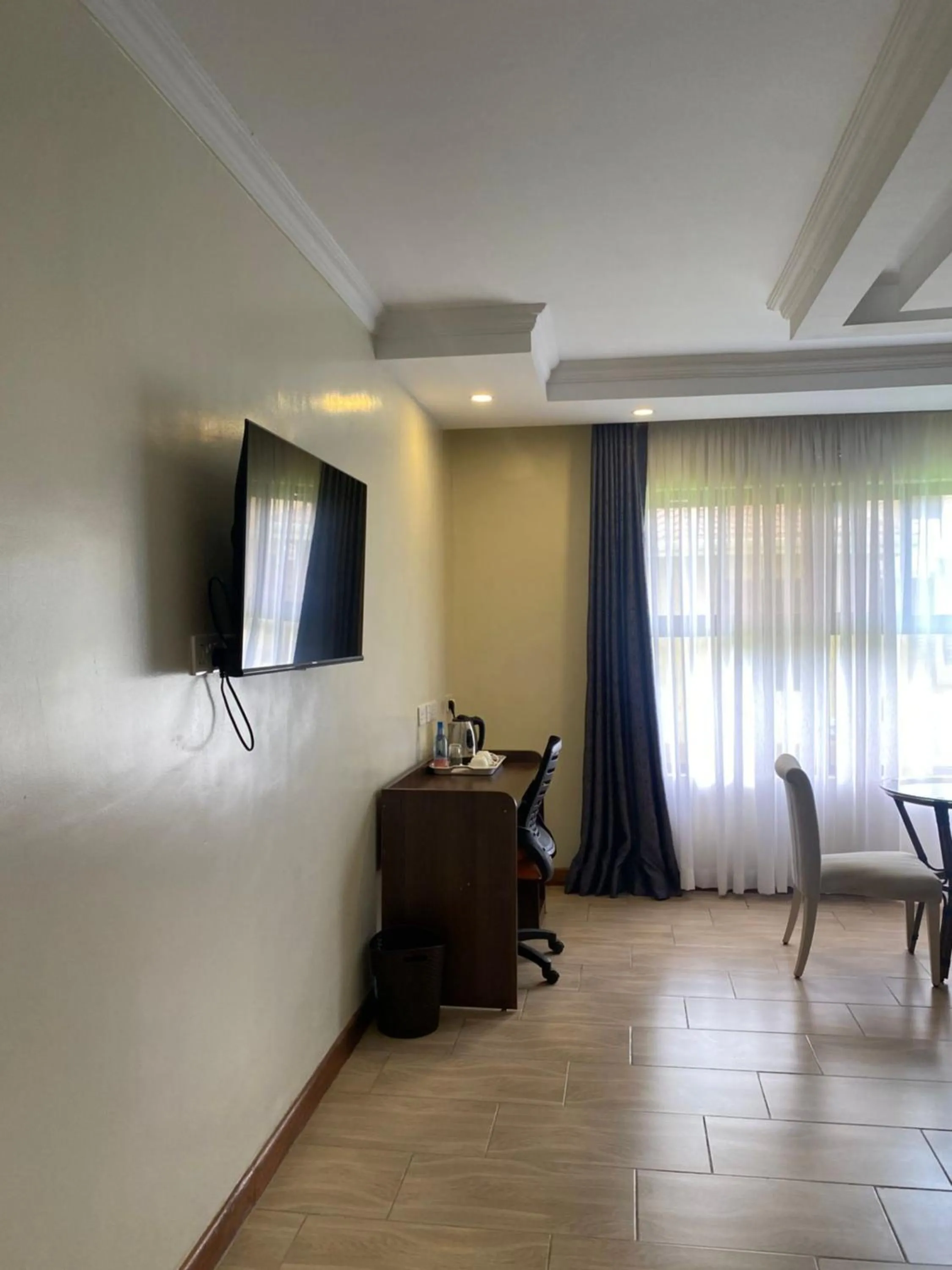 TV and multimedia in Lake Naivasha Lazarus Lodge