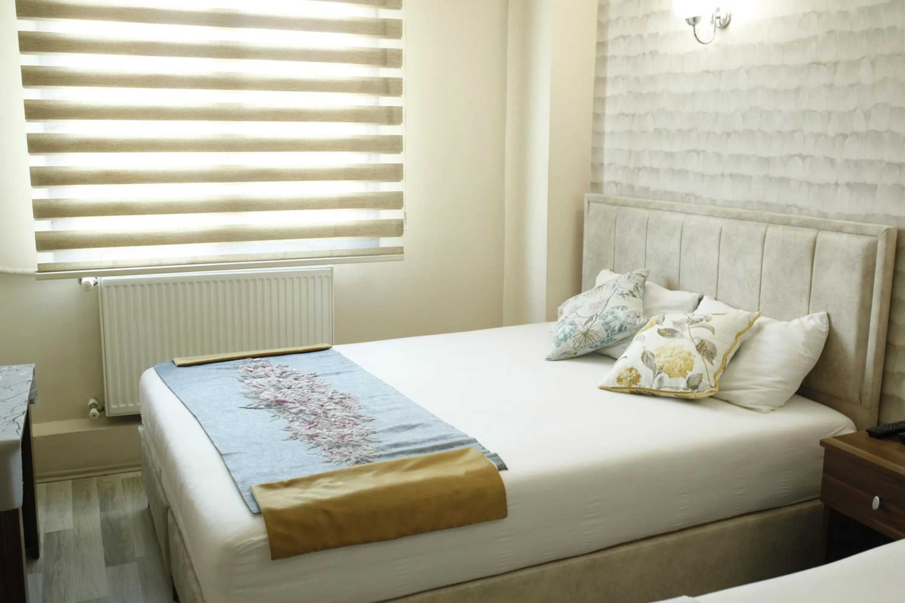 Bed in Birlik Apart Hotel