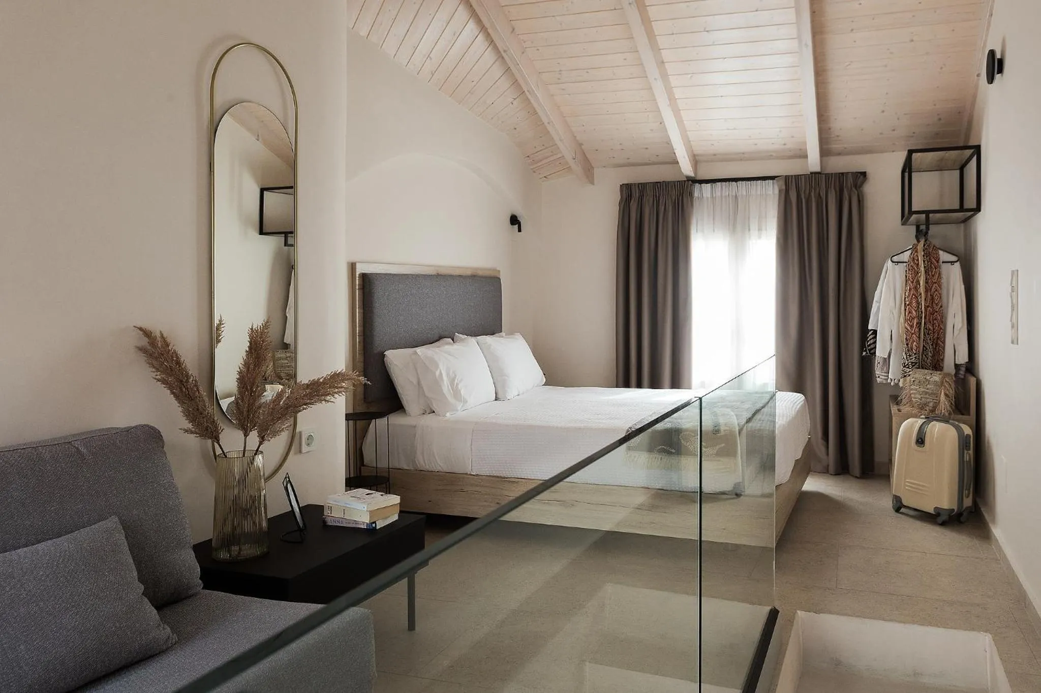 Bed in Limeria studios & maisonettes