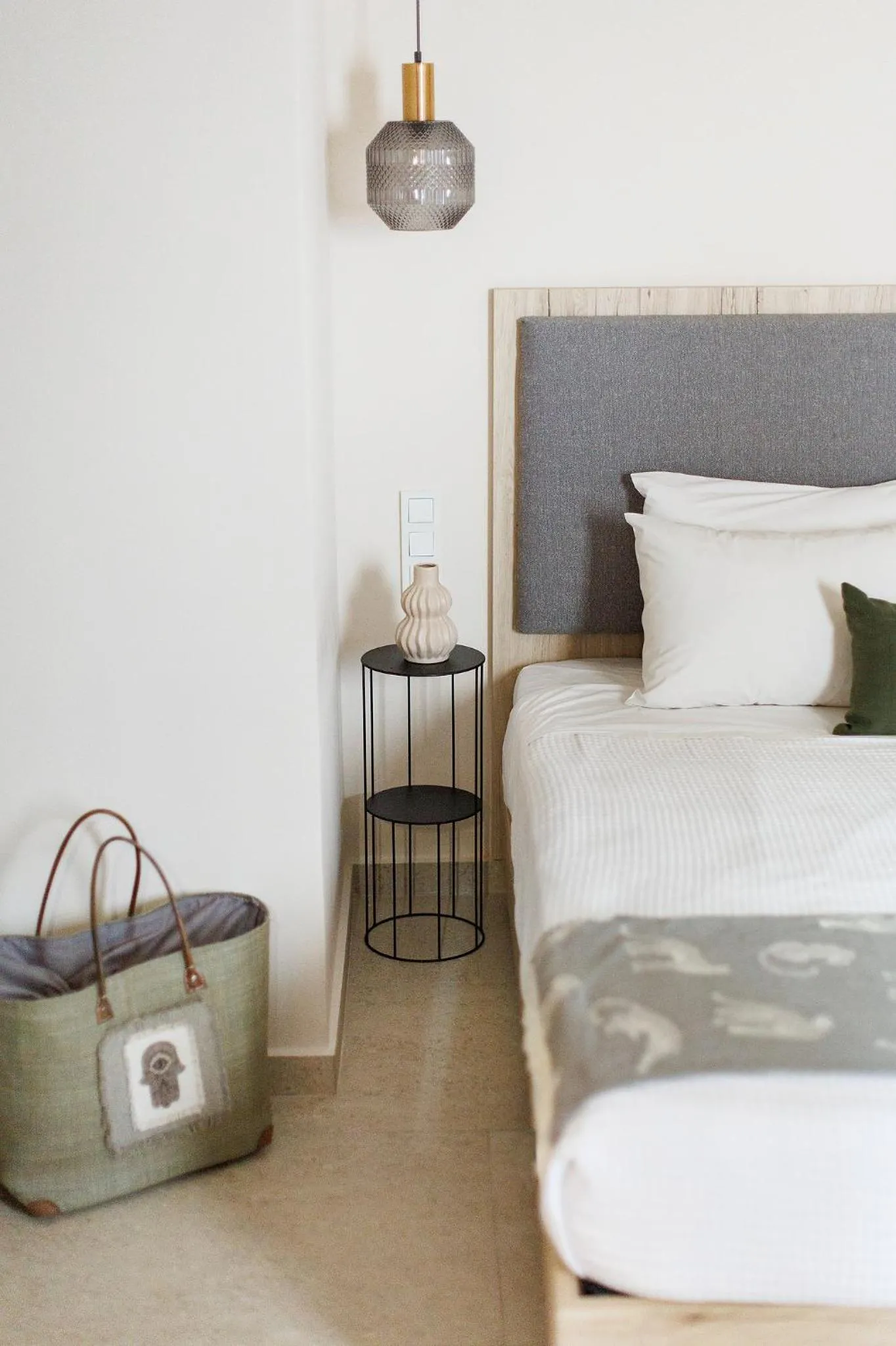 Bed in Limeria studios & maisonettes