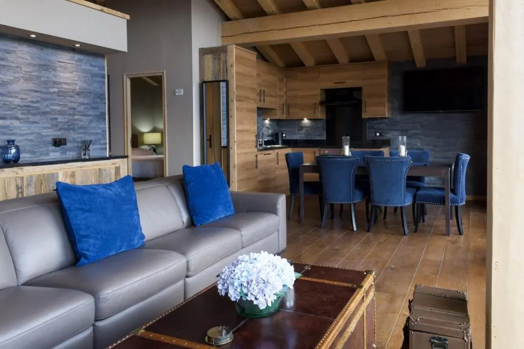 Black Diamond Sainte Foy Chalets