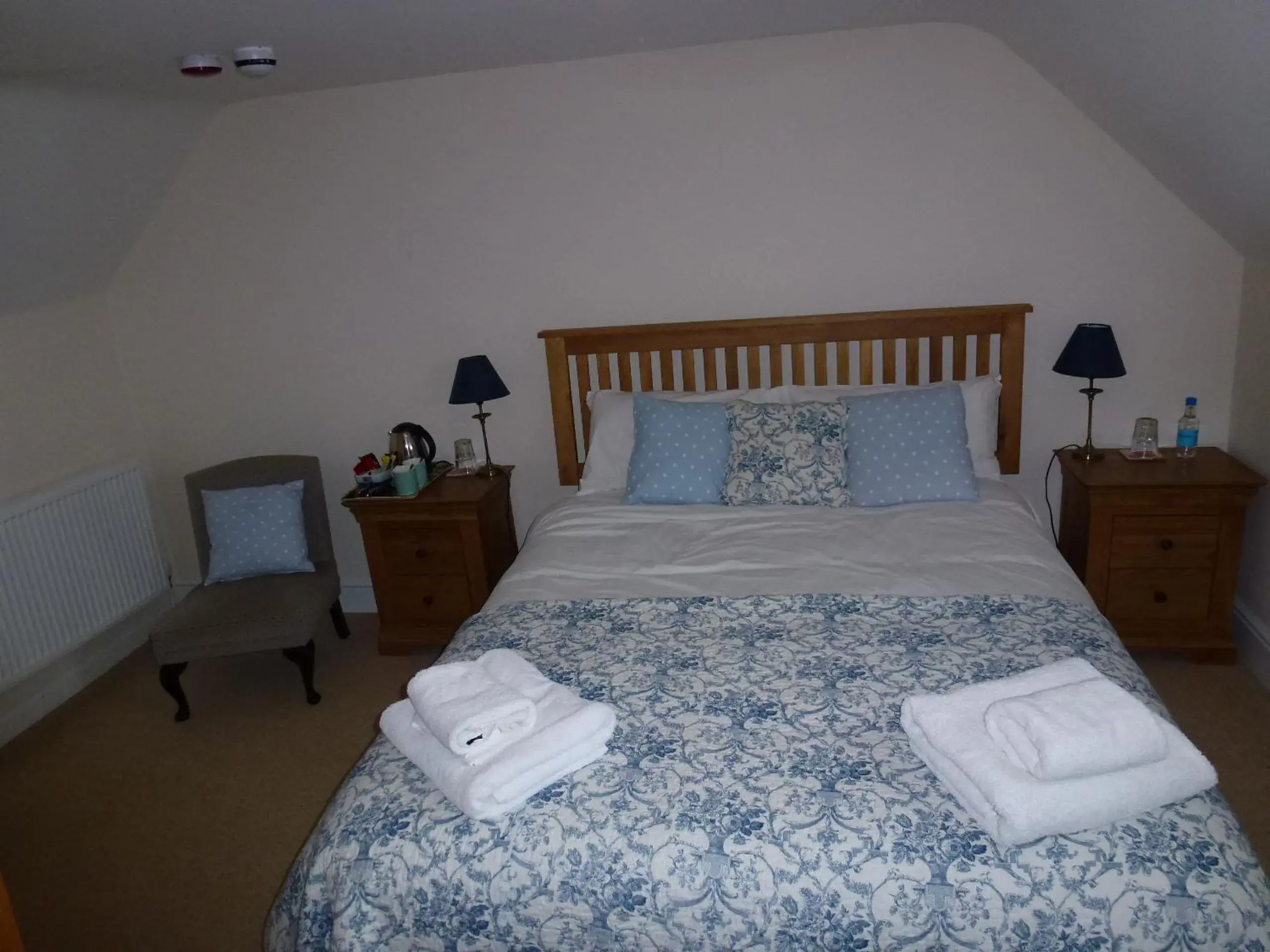 Budget Double Room in The Manor House Budget Double Room in The Manor House