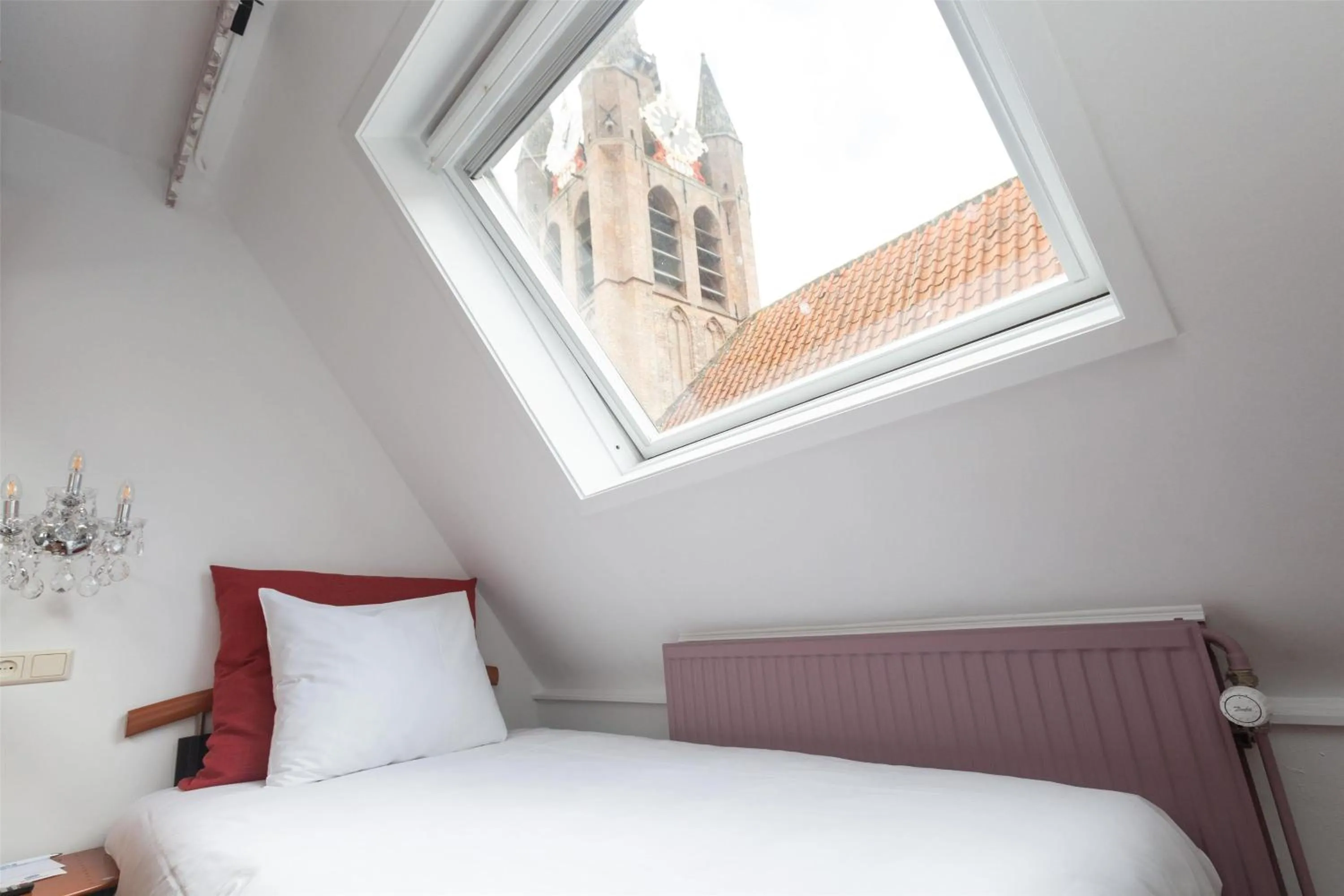 Bedroom, Bed in Grand Museum Hotel, BW Signature Collection