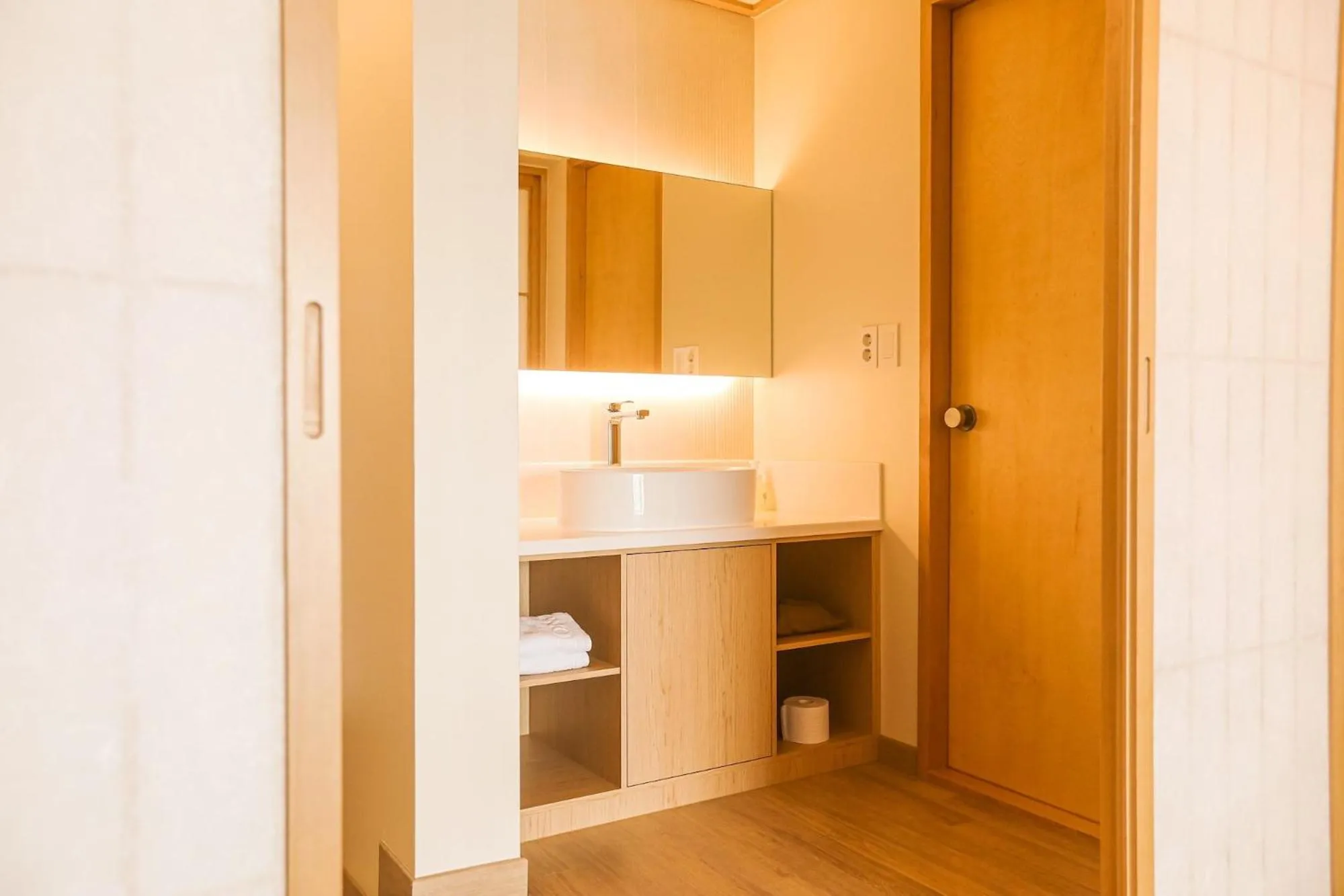 Tomonoya Signature Ryokan Namhae