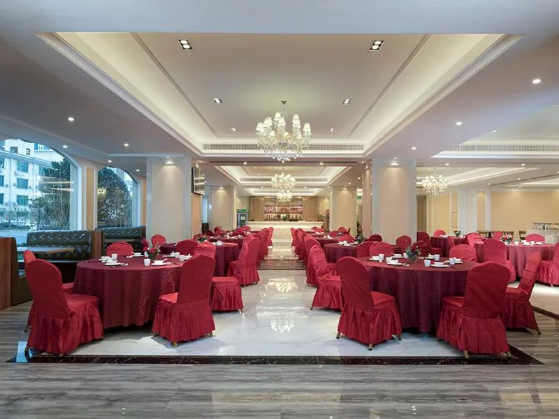 Vienna International Hotel Ganzhou Longnan
