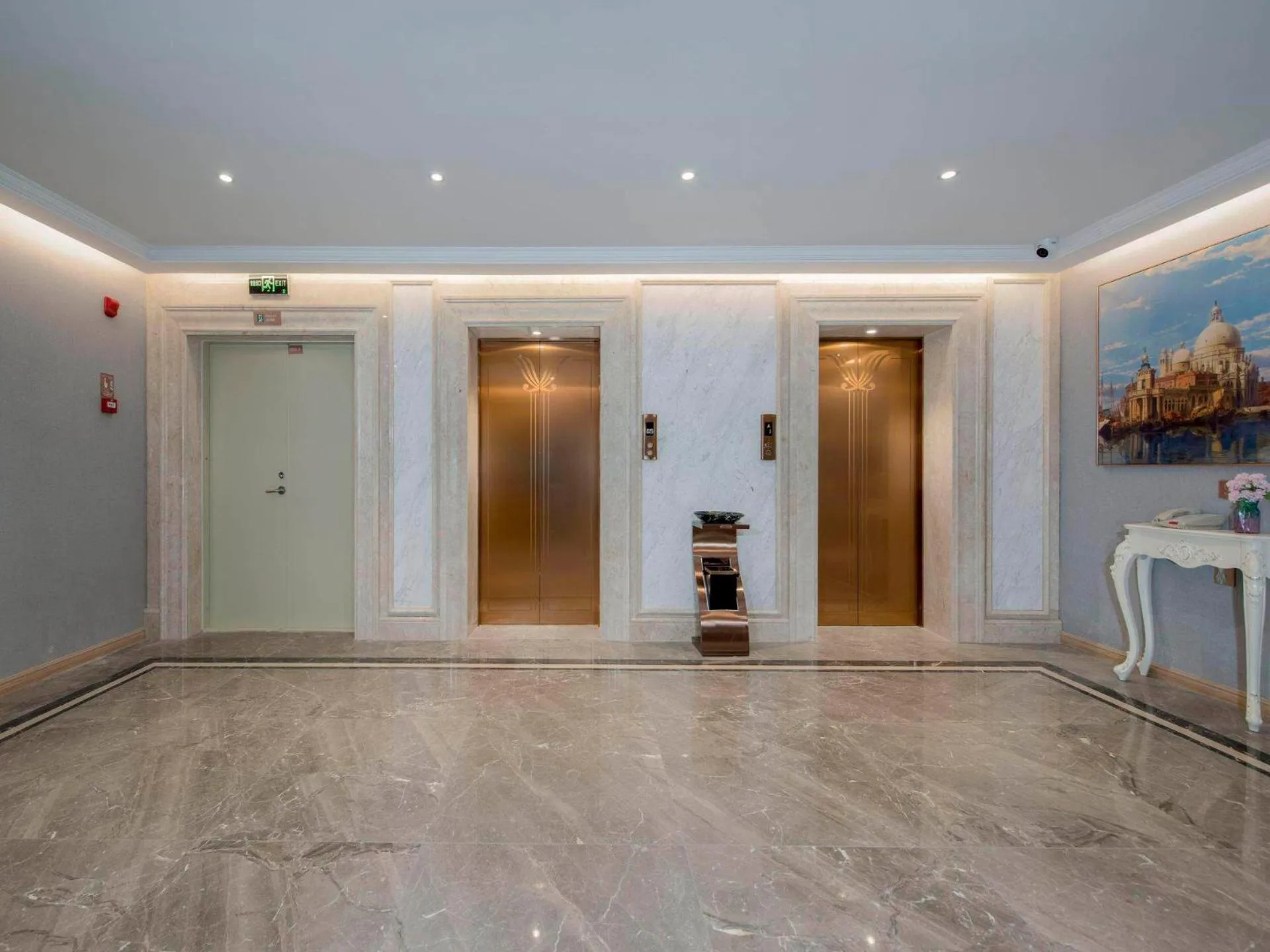 Vienna Hotels Yuncheng Hedong Street Wanda Store