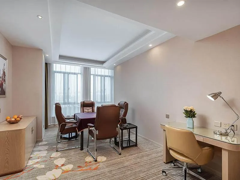 Vienna Hotel Danyang Glasses City High Speed Railway Station Dabo