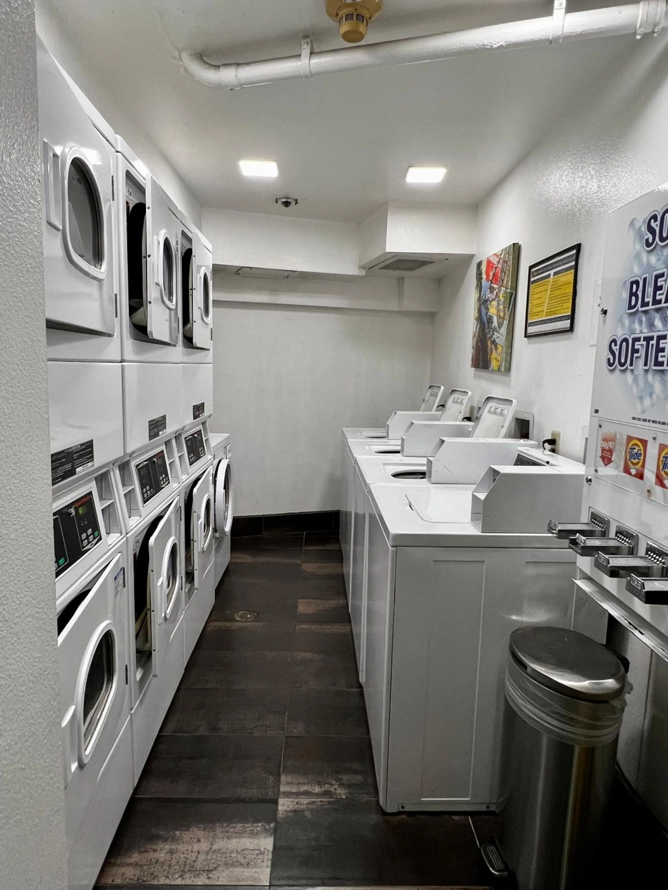 laundry in Luana Waikiki Park Views - no resort fees