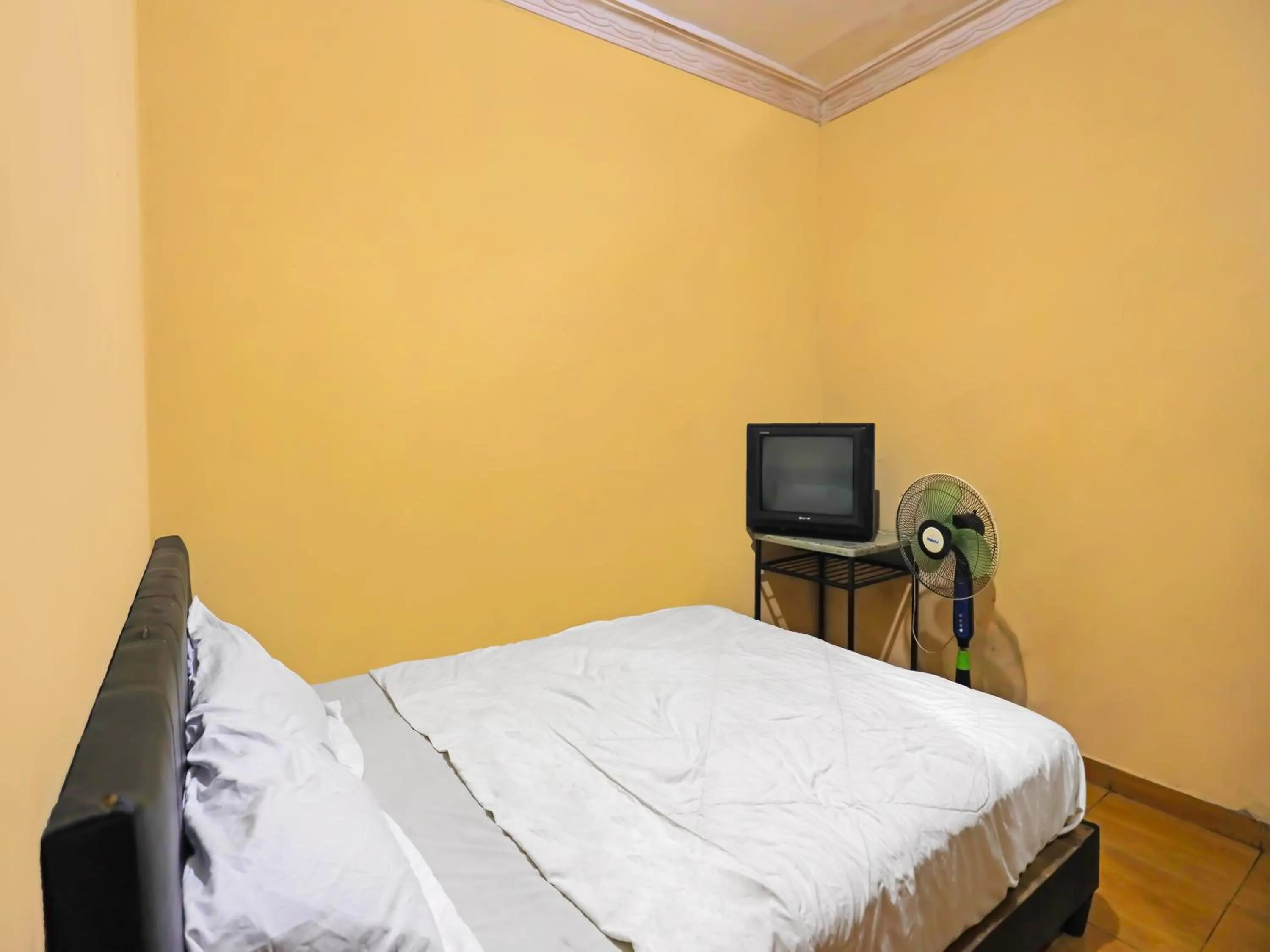 Bedroom, Bed in SPOT ON 92569 Anto Homestay SyariahNearPelabuhan Feri Harbor Bay