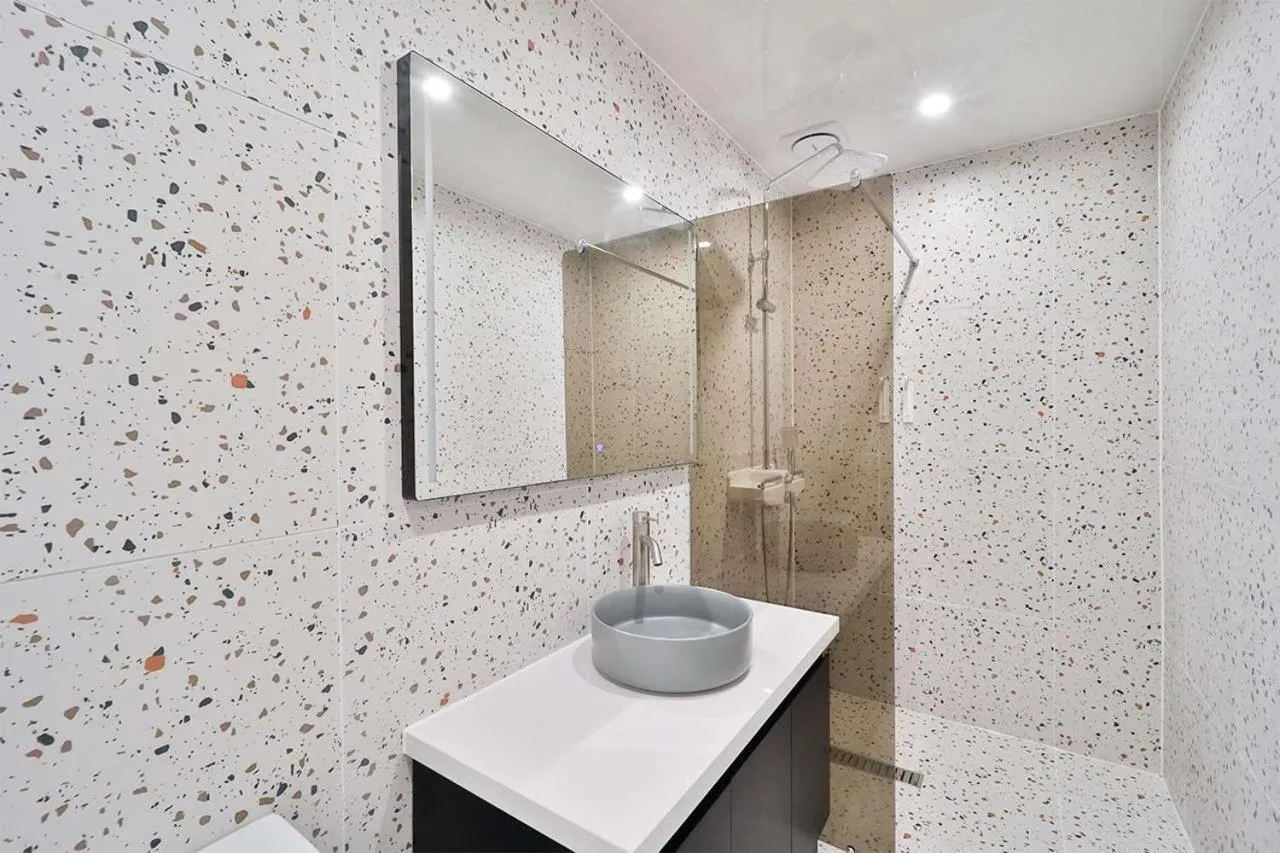 Bathroom in Doan Kids Hotel Yangsan