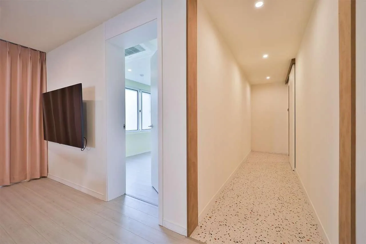 TV and multimedia in Doan Kids Hotel Yangsan