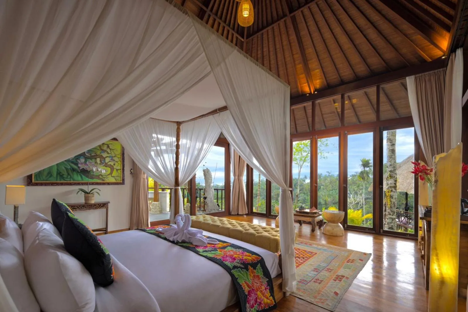 Bed in Villa Lembah Damai