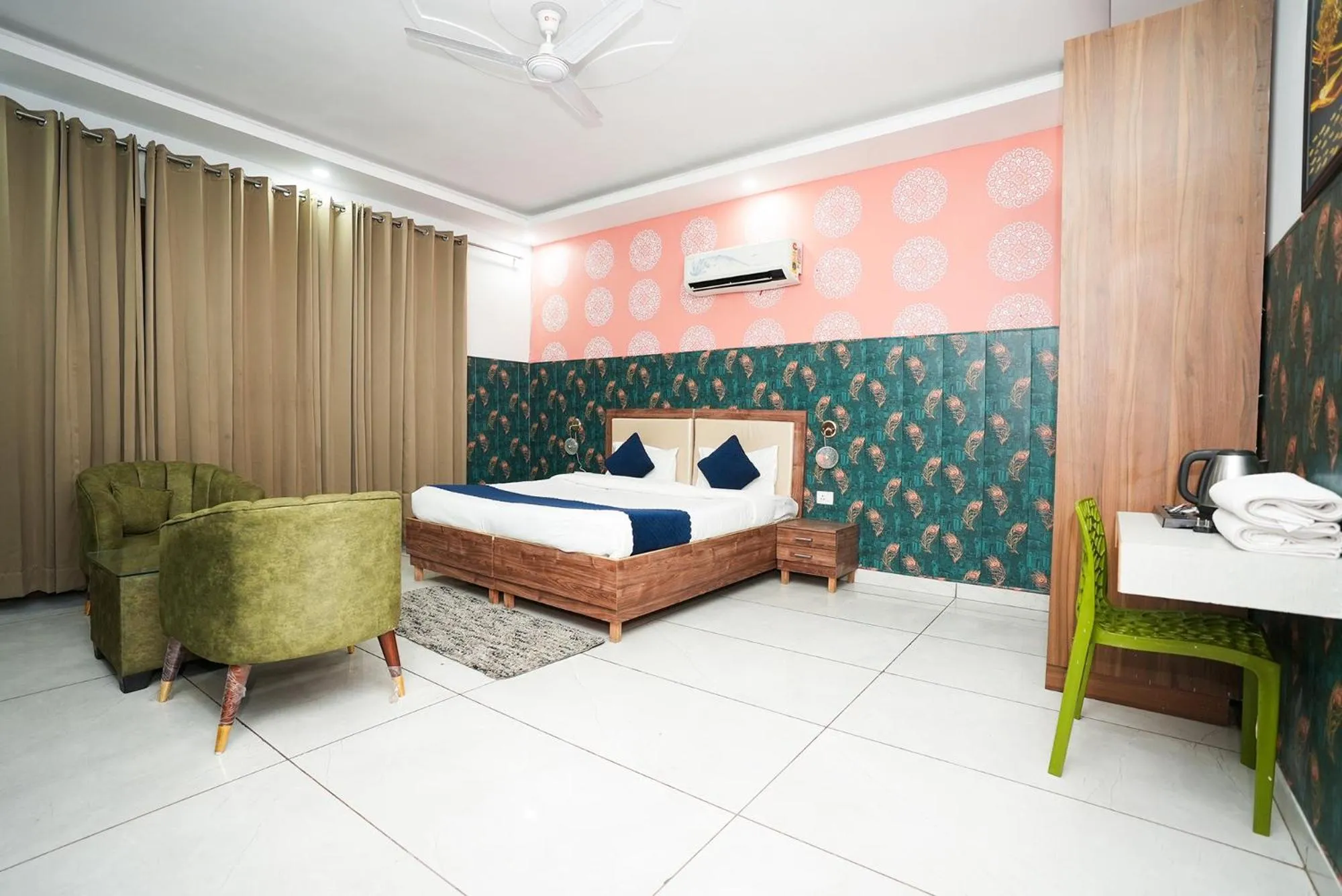 Bed in FabHotel Tanvi Premium
