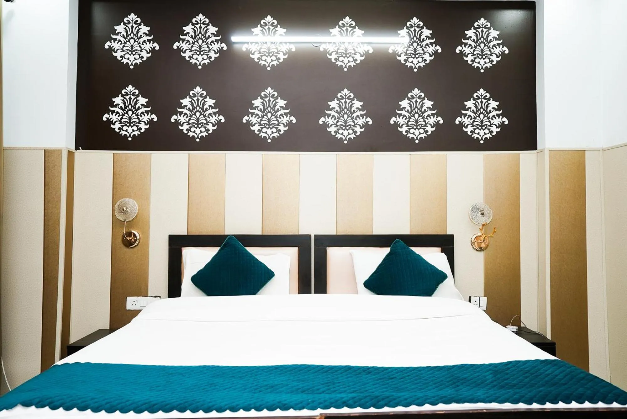 Bed in FabHotel Tanvi Premium