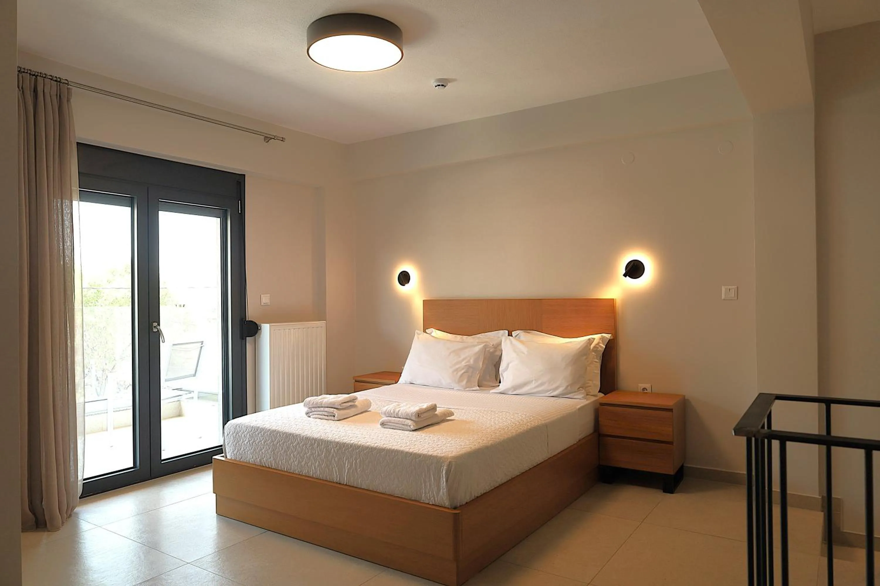 Bed in Toumba apartments