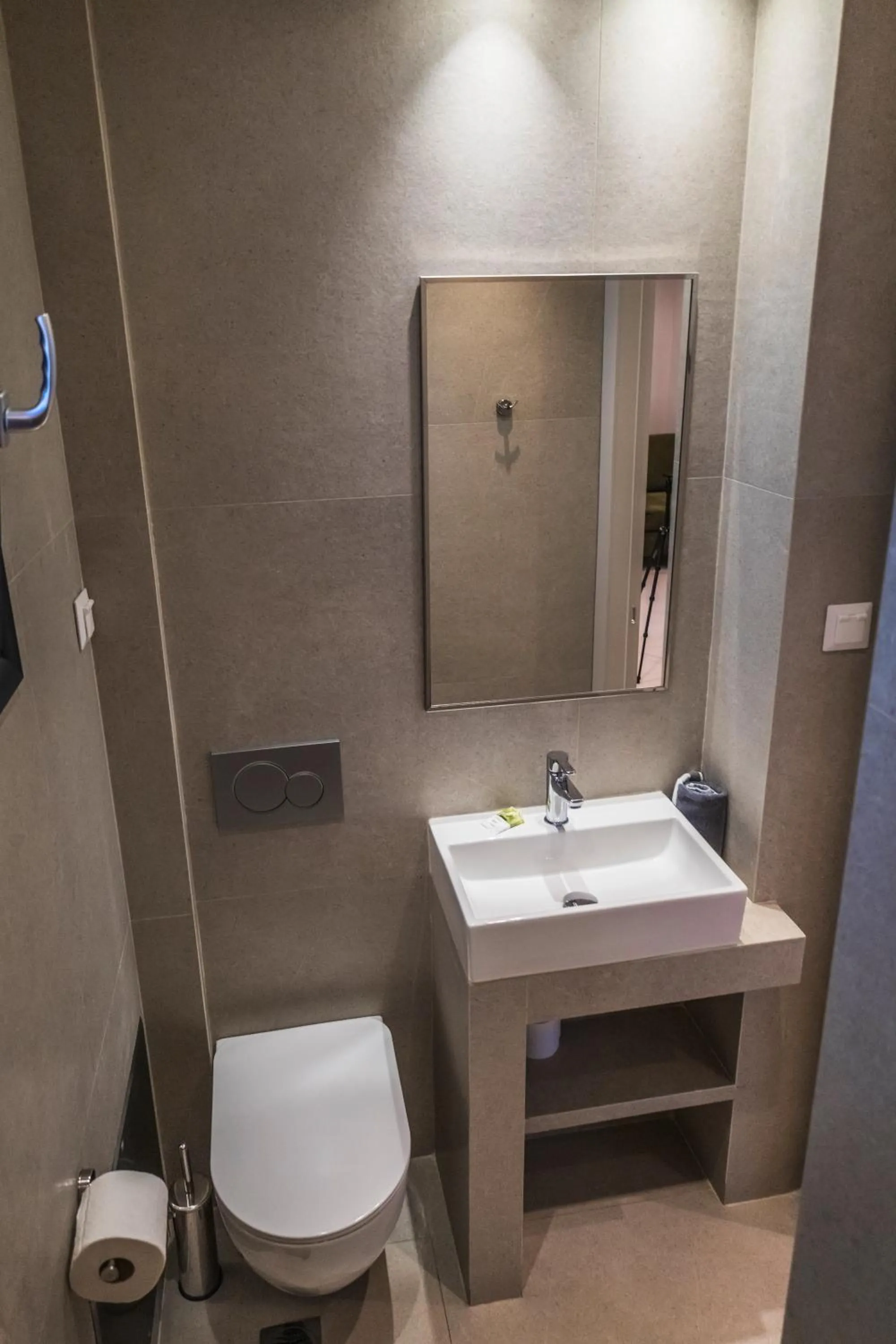 Toilet in Toumba apartments