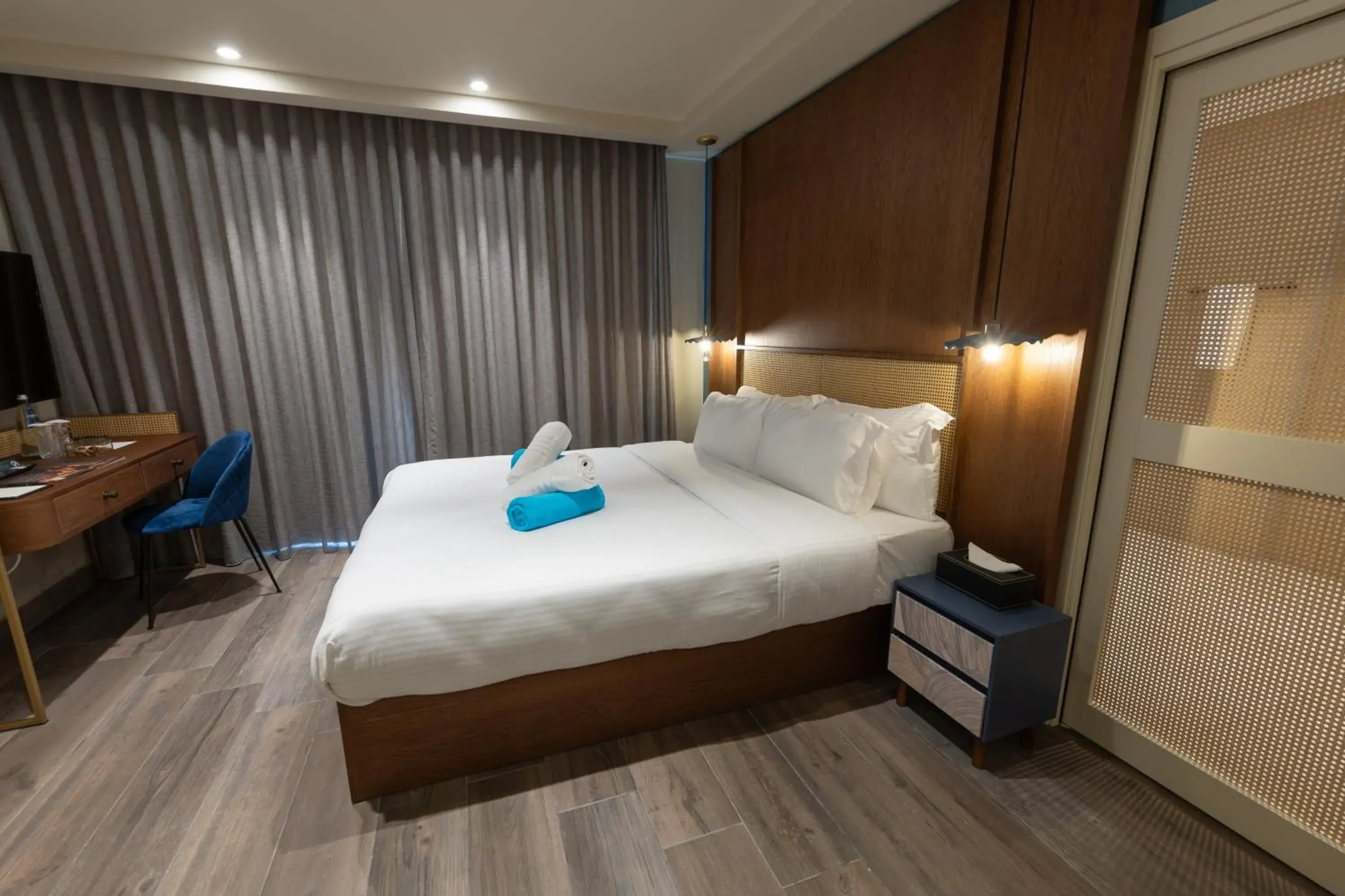 Deluxe Suite with Spa Bath in DOMS Boutique Living Deluxe Suite with Spa Bath in DOMS Boutique Living