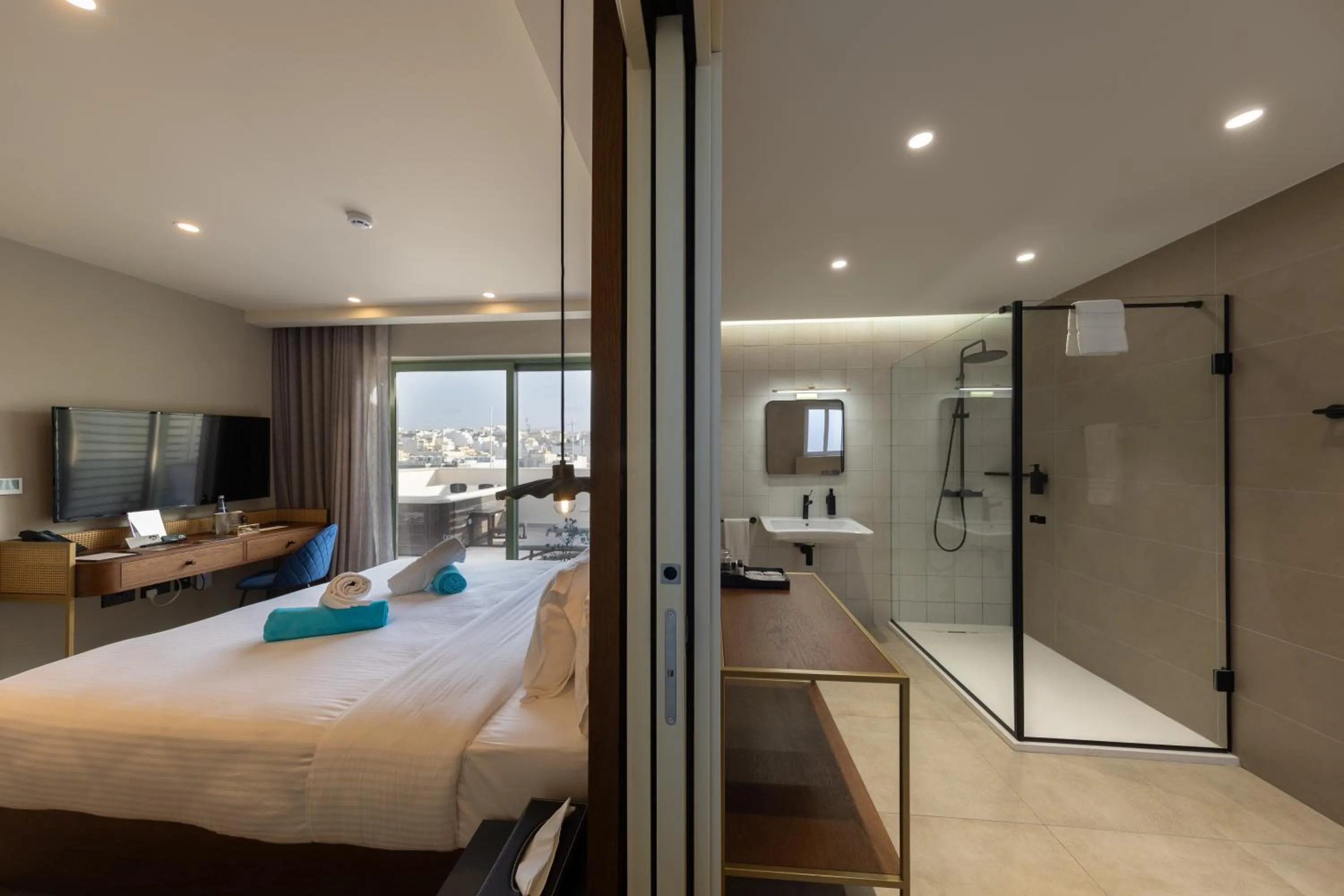 Photo of the whole room, Bed in DOMS Boutique Living