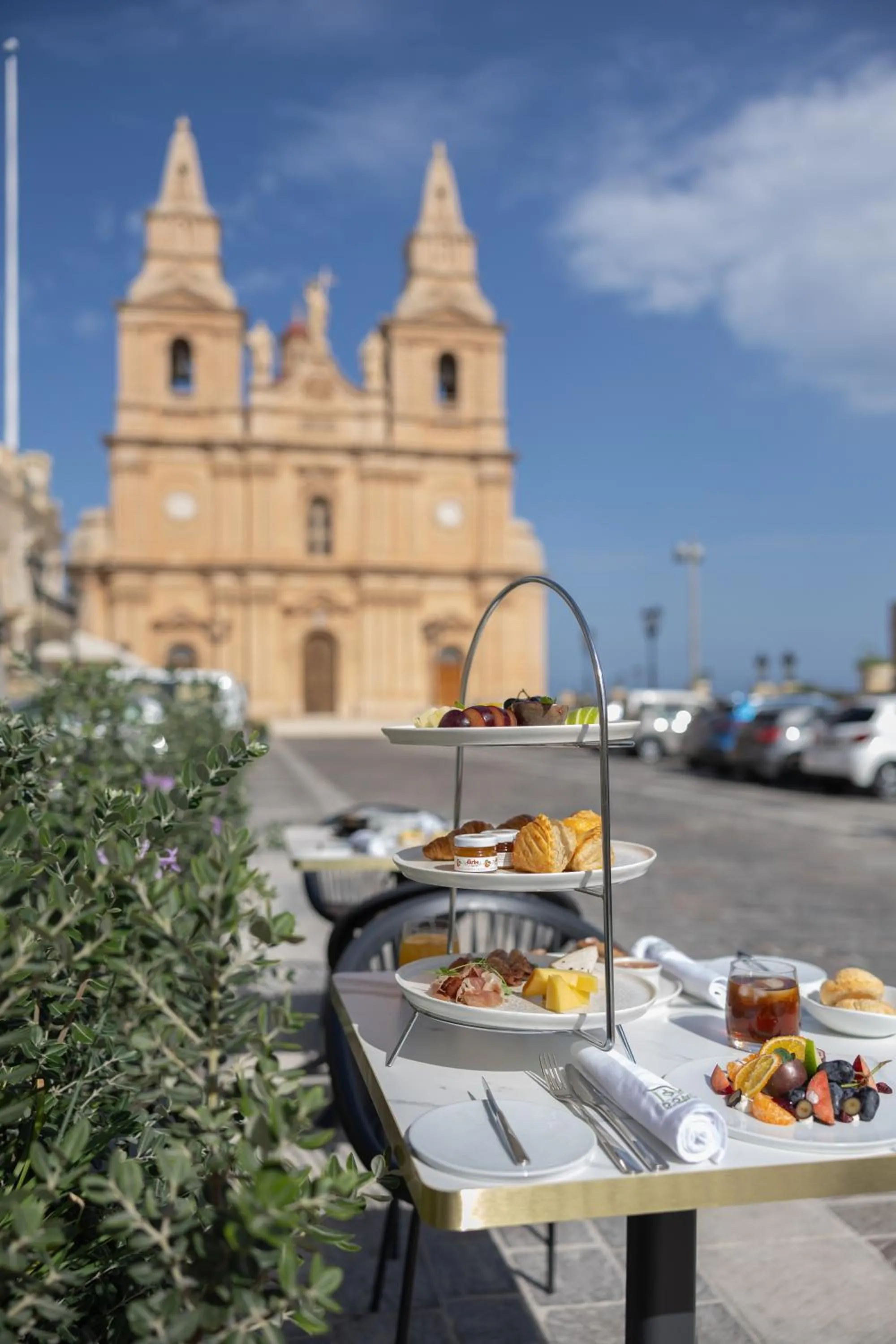 Breakfast in DOMS Boutique Living