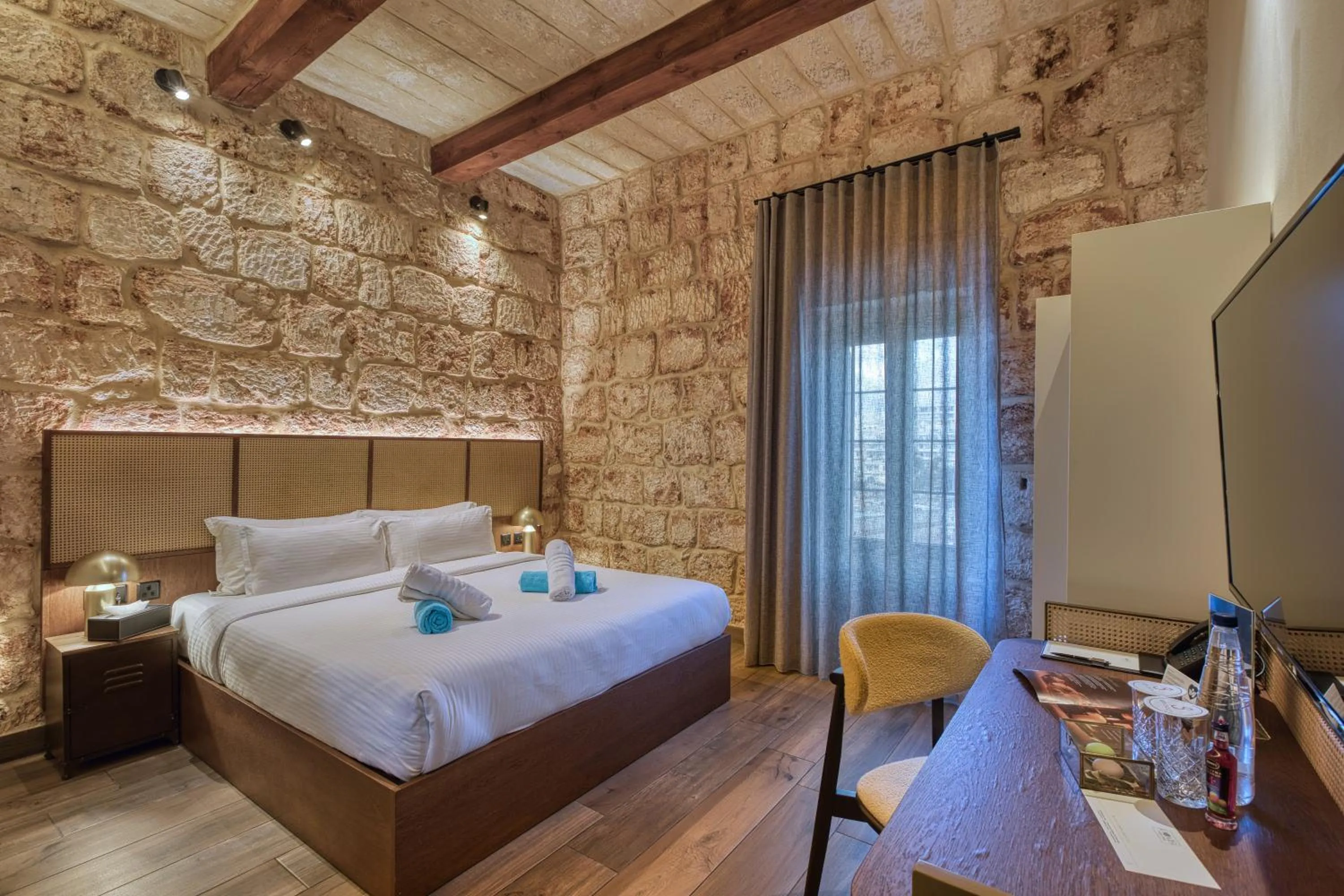 Photo of the whole room, Bed in DOMS Boutique Living