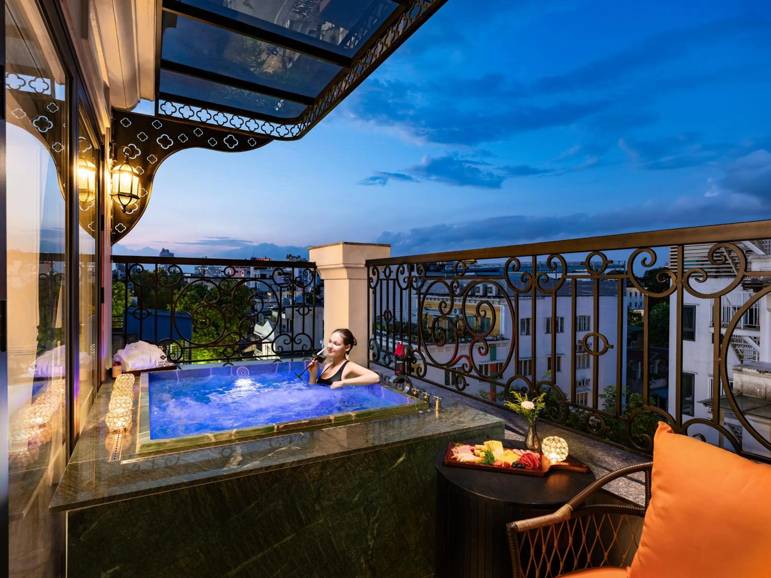 Balcony/Terrace in GRAND HOTEL du LAC Hanoi