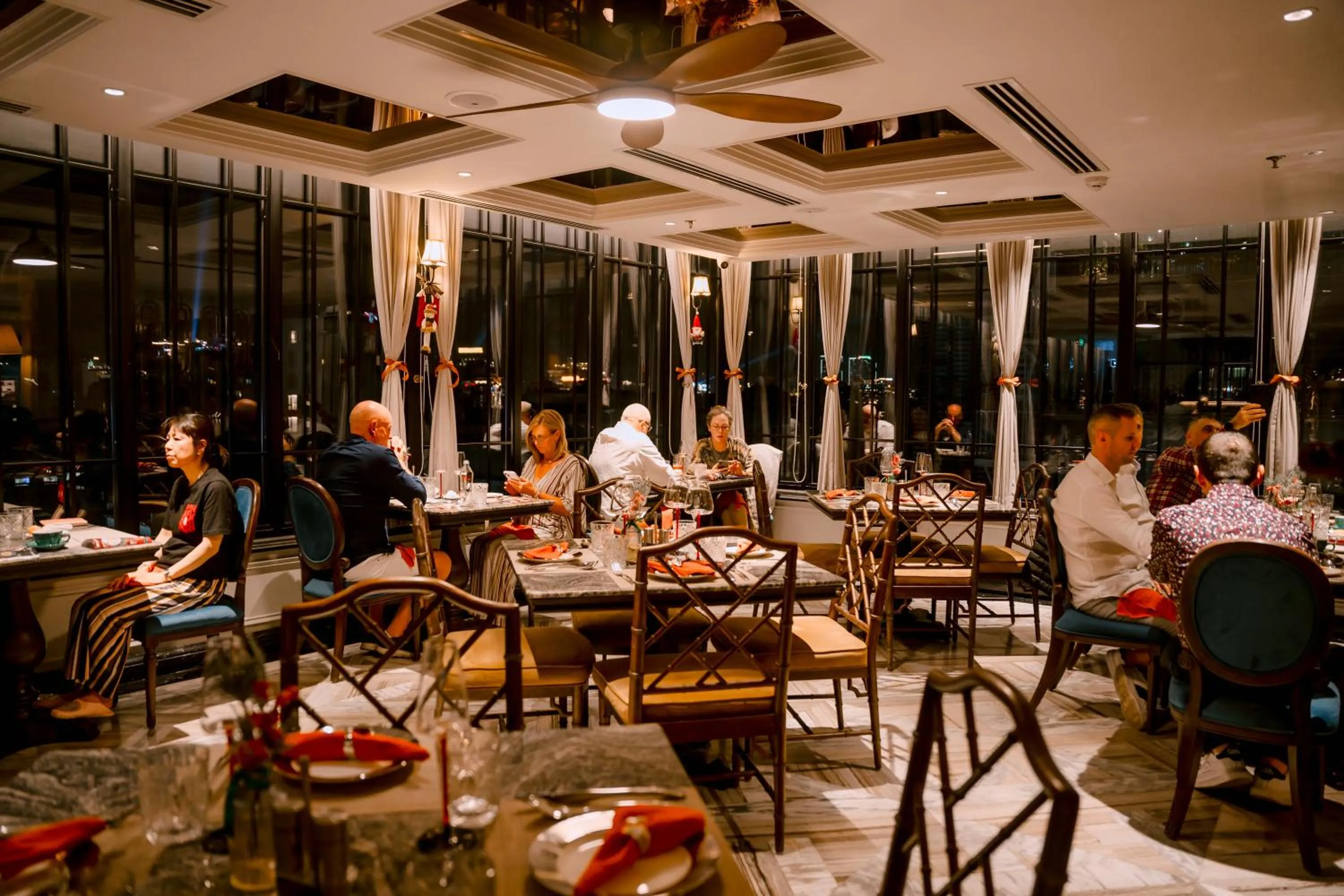 Restaurant/places to eat in GRAND HOTEL du LAC Hanoi