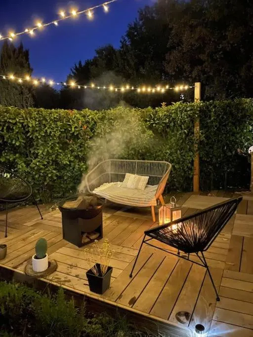 Garden in Charmant appartement dans un domaine avec piscine
