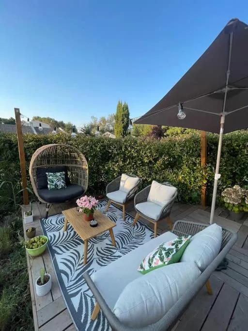 Garden in Charmant appartement dans un domaine avec piscine