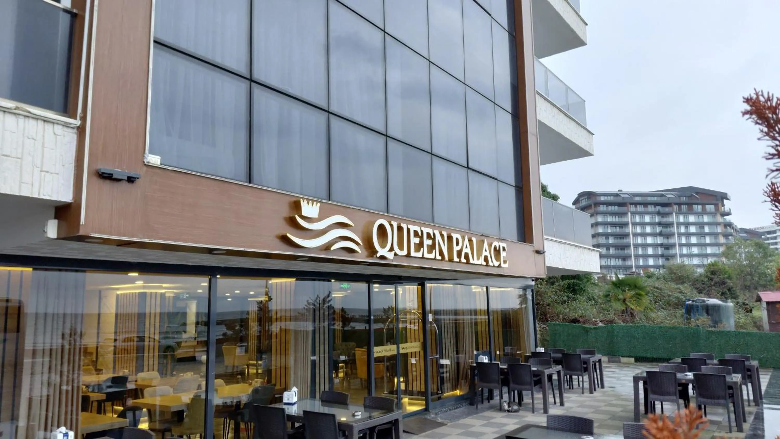 QUEEN PALACE HOTEL TRABZON