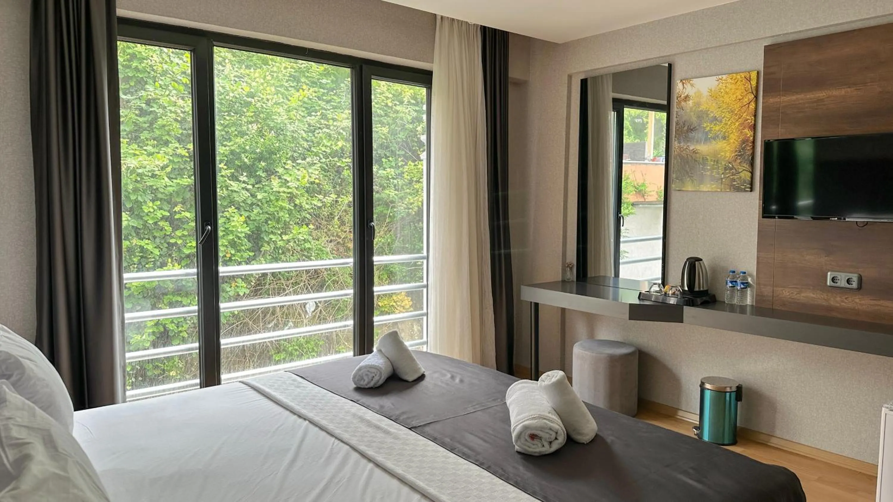 Economy Triple Room in QUEEN PALACE HOTEL TRABZON