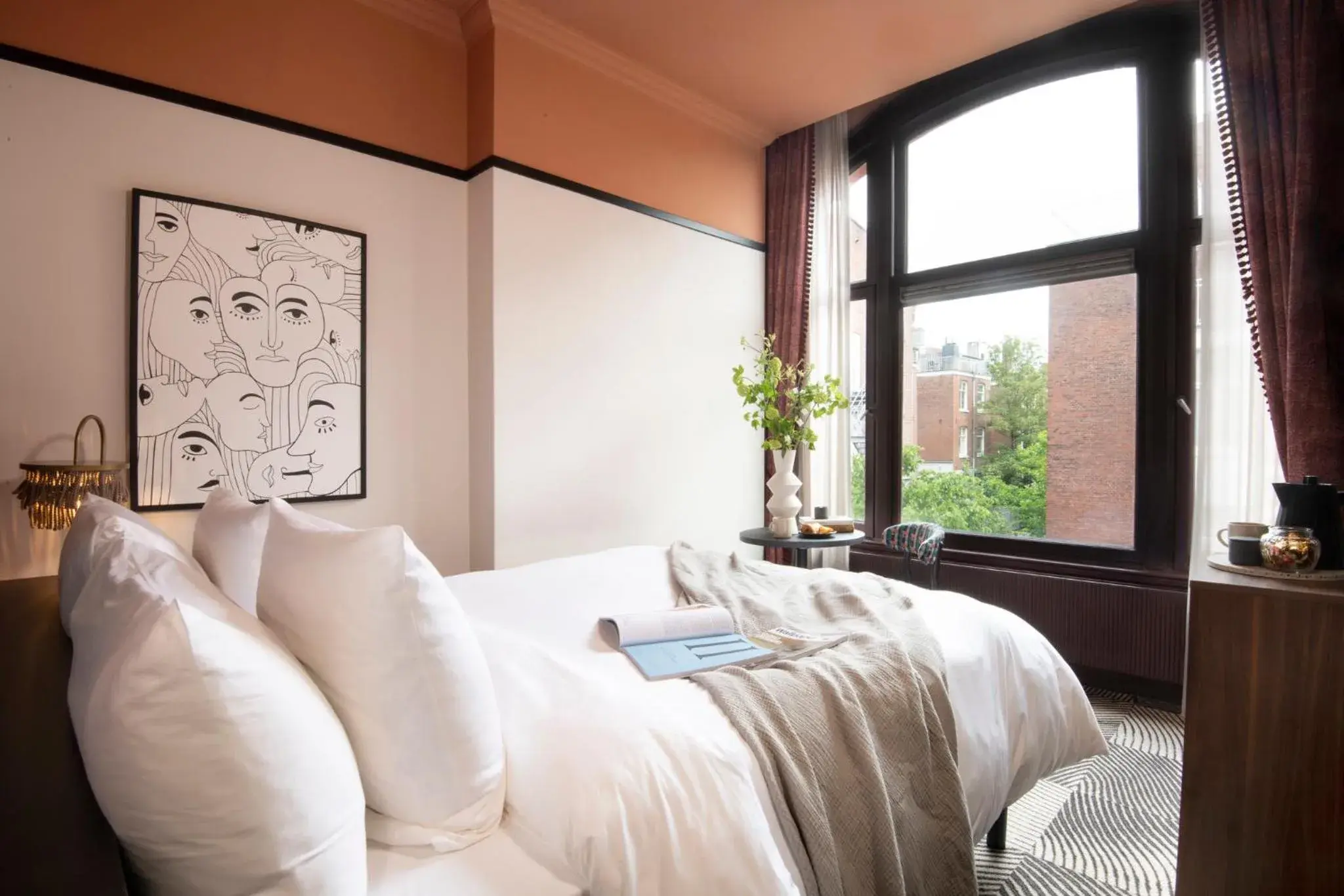 Photo of the whole room, Bed in Jan Luyken Amsterdam Photo of the whole room, Bed in Jan Luyken Amsterdam