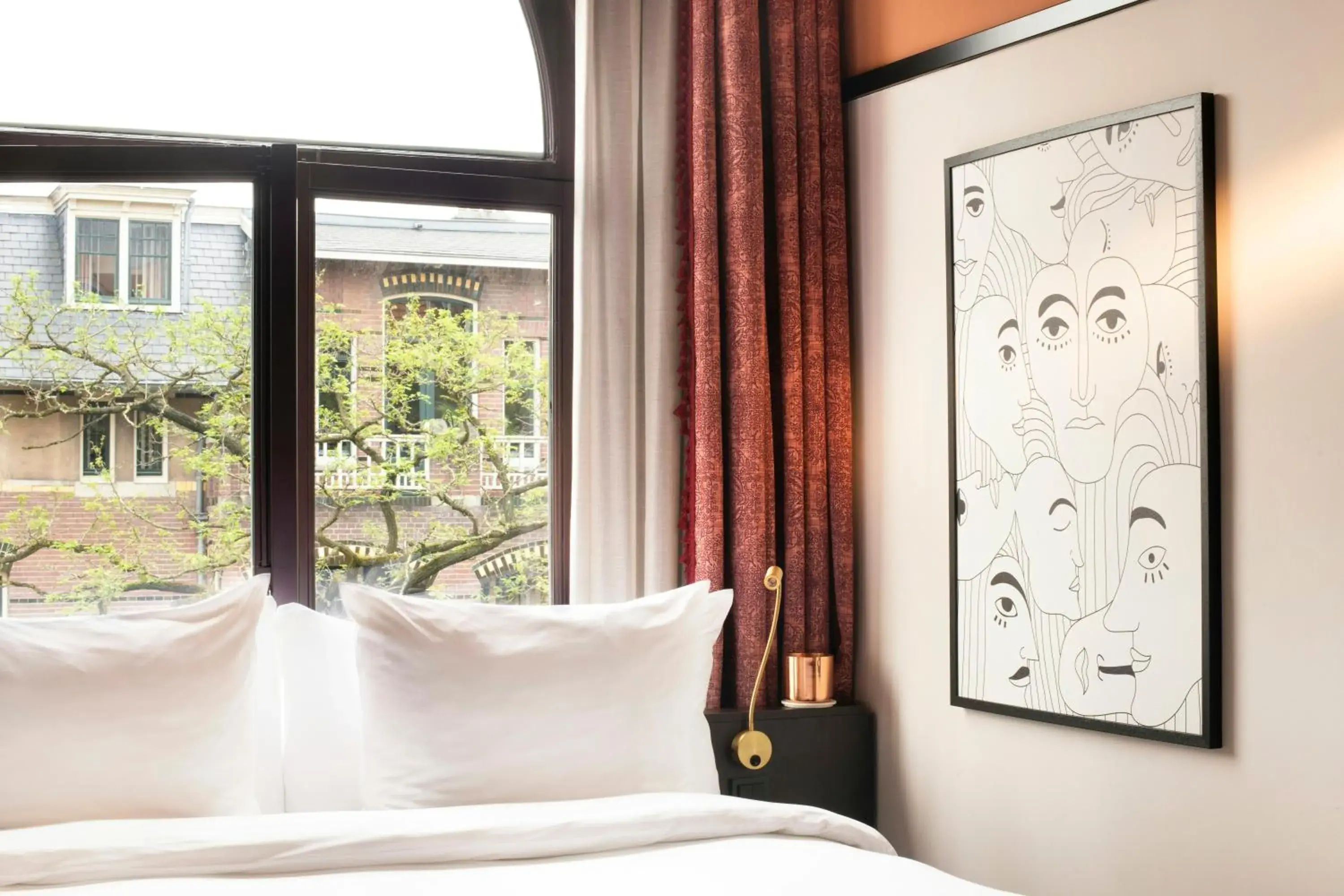 Photo of the whole room, Bed in Jan Luyken Amsterdam Photo of the whole room, Bed in Jan Luyken Amsterdam