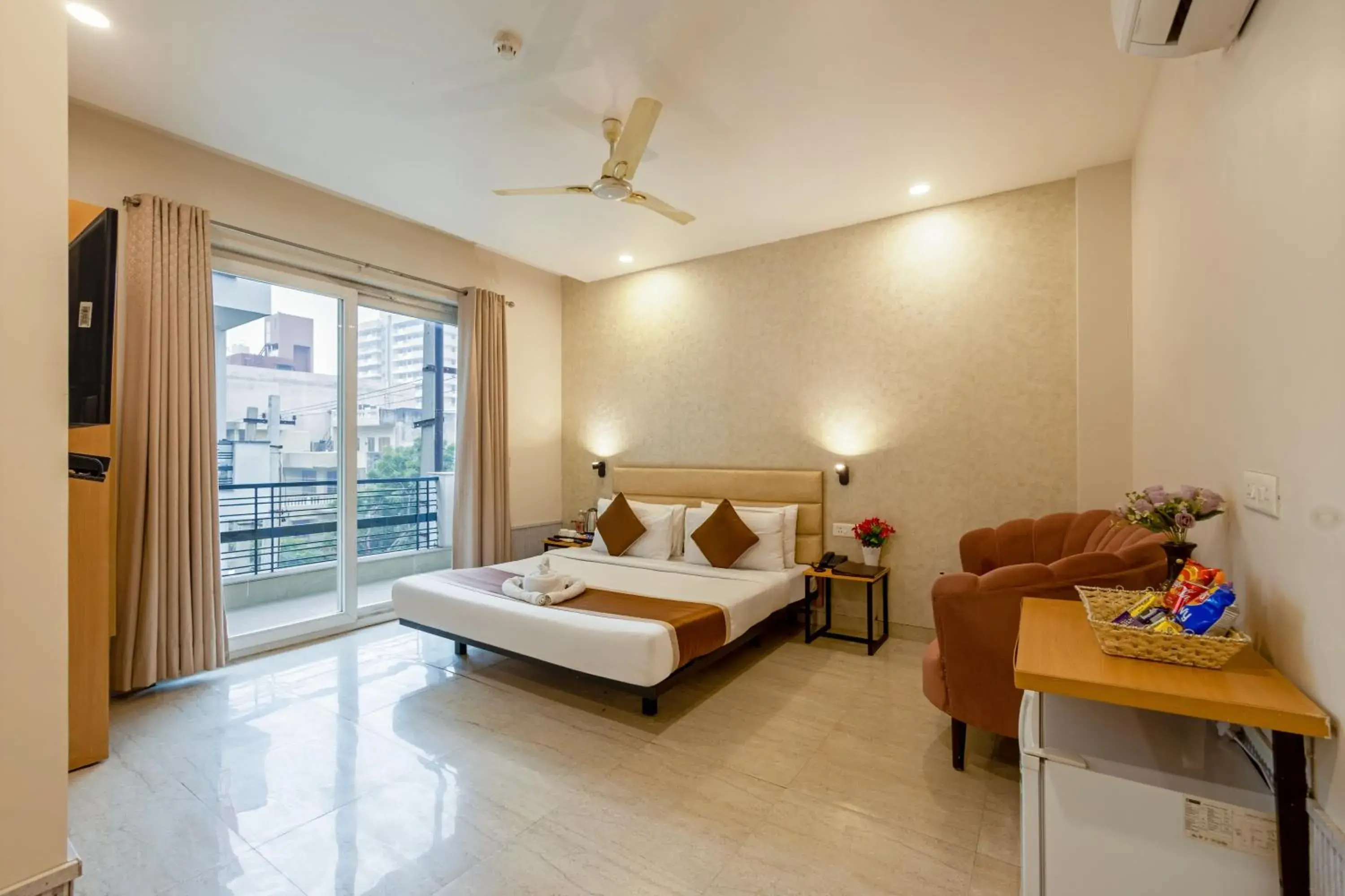 Bedroom, Bed in Aadat Hotel Subhash Chowk Gurgaon Bedroom, Bed in Aadat Hotel Subhash Chowk Gurgaon