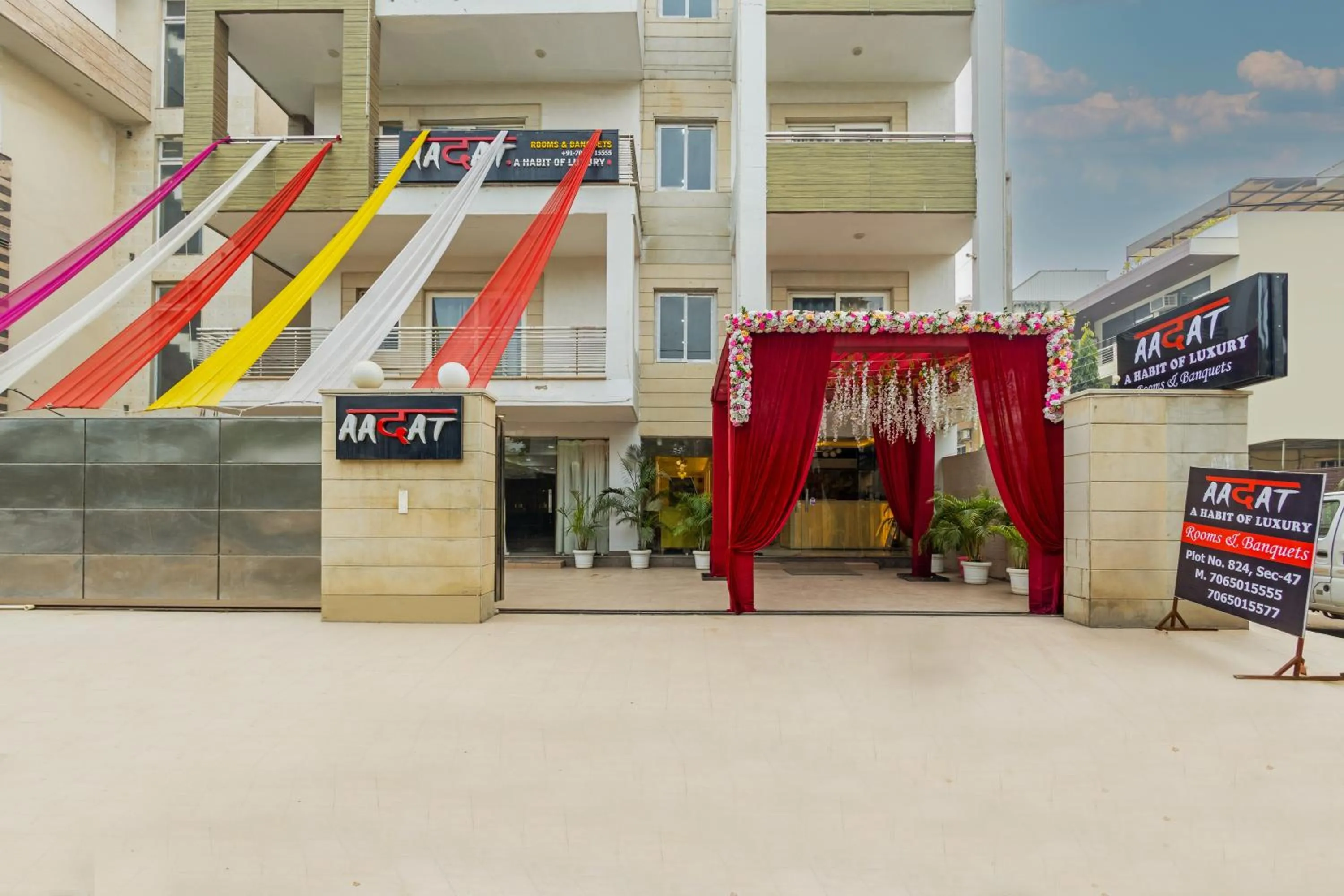 Property building in Aadat Hotel Subhash Chowk Gurgaon