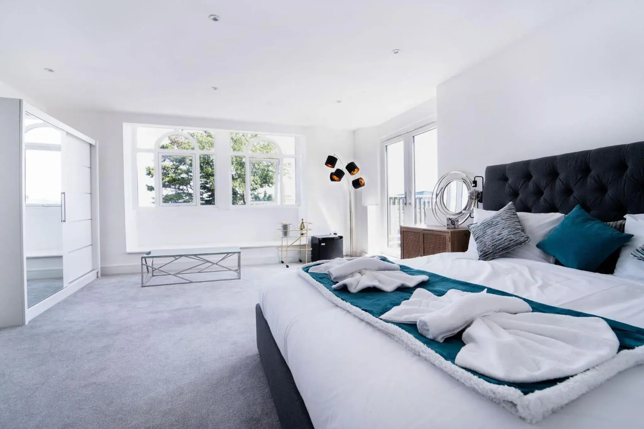 Bedroom, Bed in Woodman Pub Bedroom, Bed in Woodman Pub