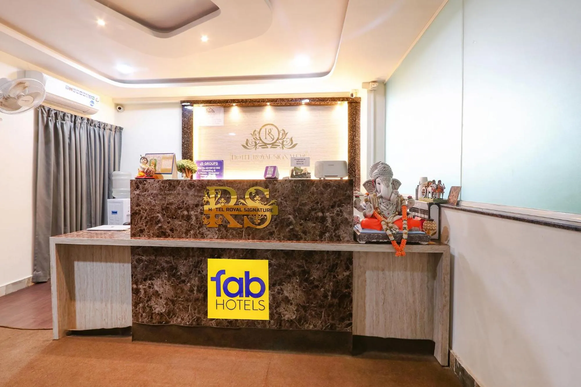 Lobby or reception in FabHotel Royal Signature - HITECH CITY
