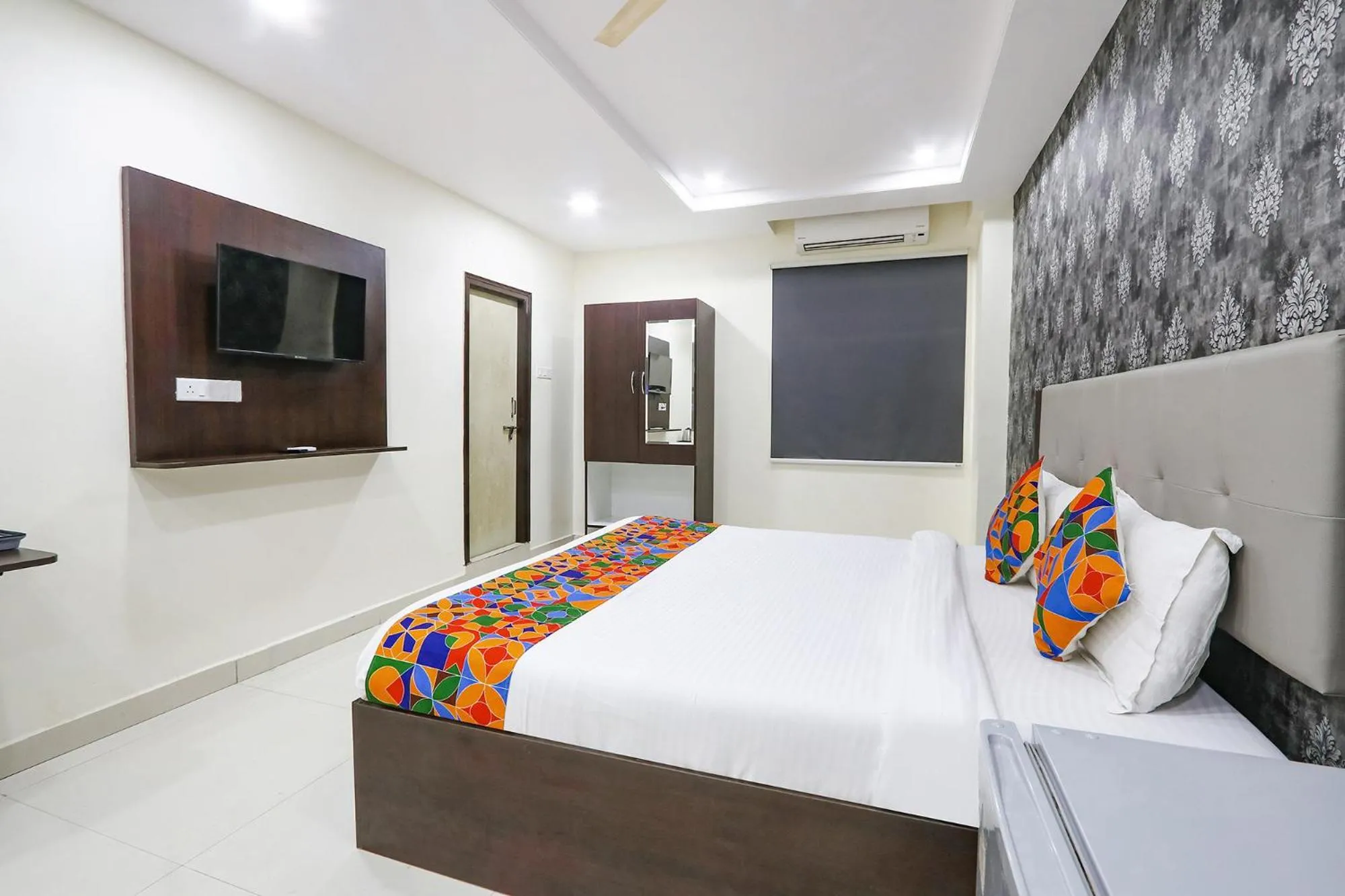 Bed in FabHotel Royal Signature - HITECH CITY