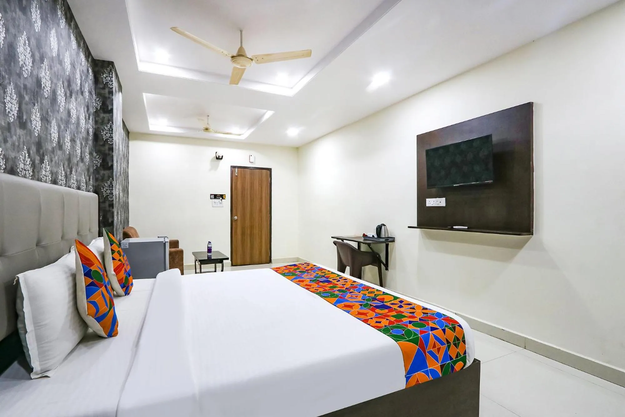 Bed in FabHotel Royal Signature - HITECH CITY