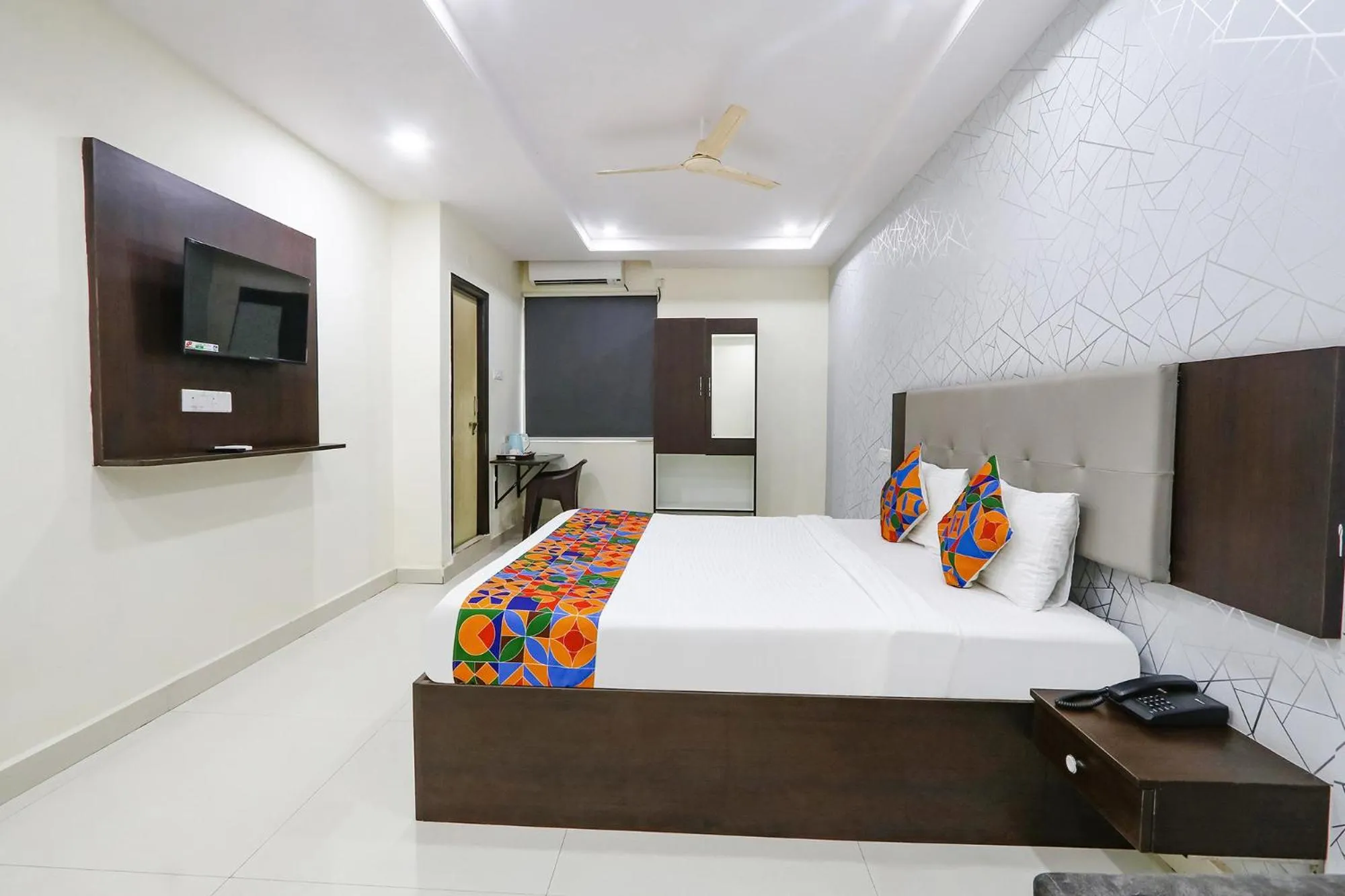 Bed in FabHotel Royal Signature - HITECH CITY