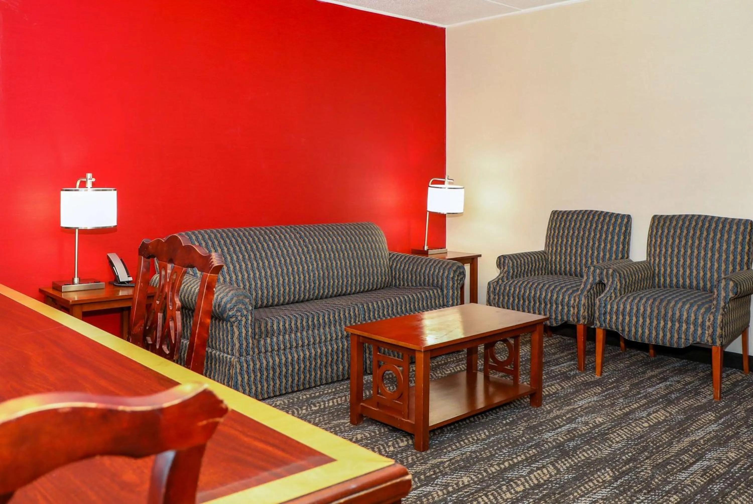 Photo of the whole room in Ramada by Wyndham Cumberland Downtown