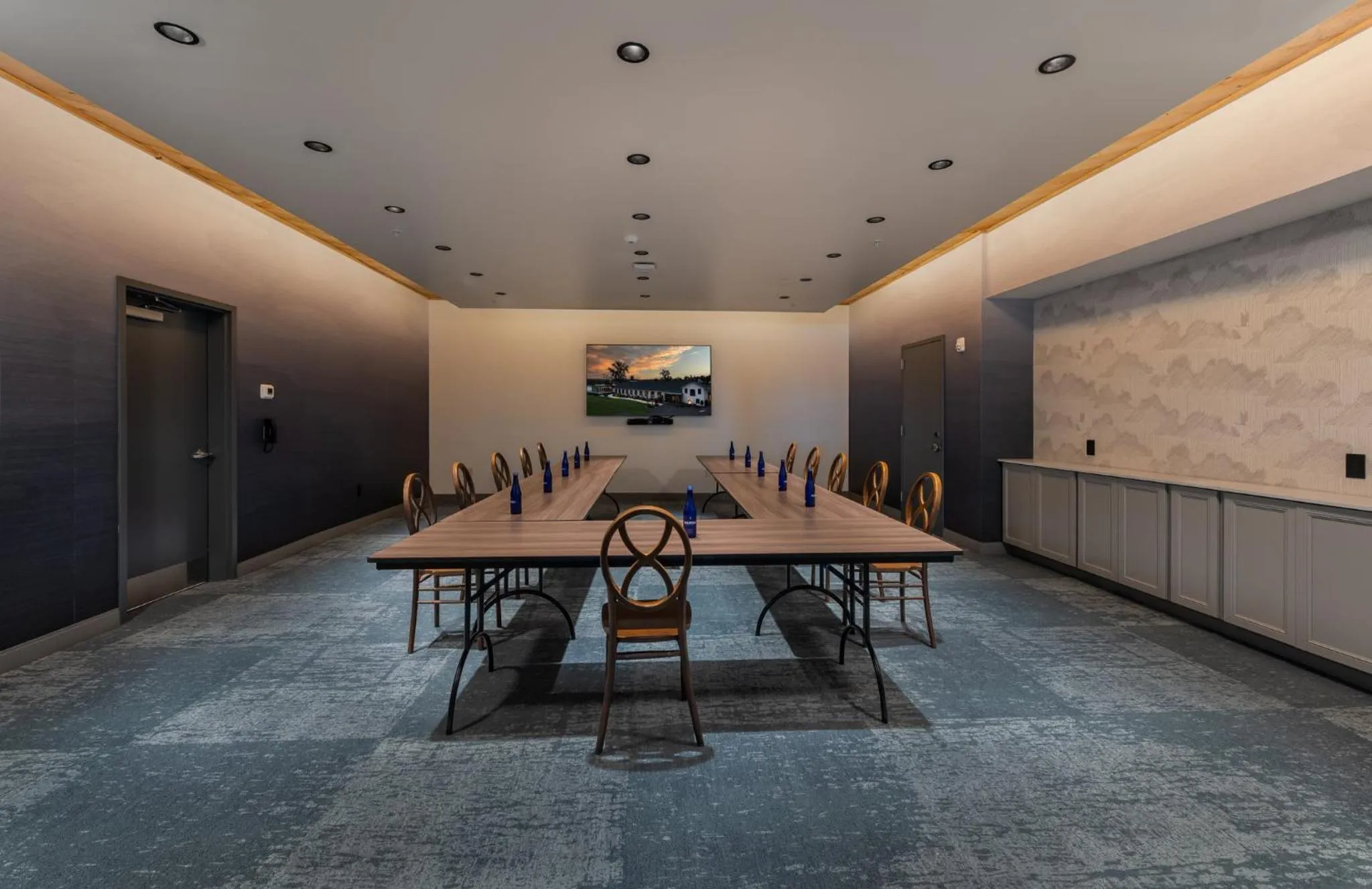 Meeting/conference room in voco James Newbury Hudson Valley by IHG