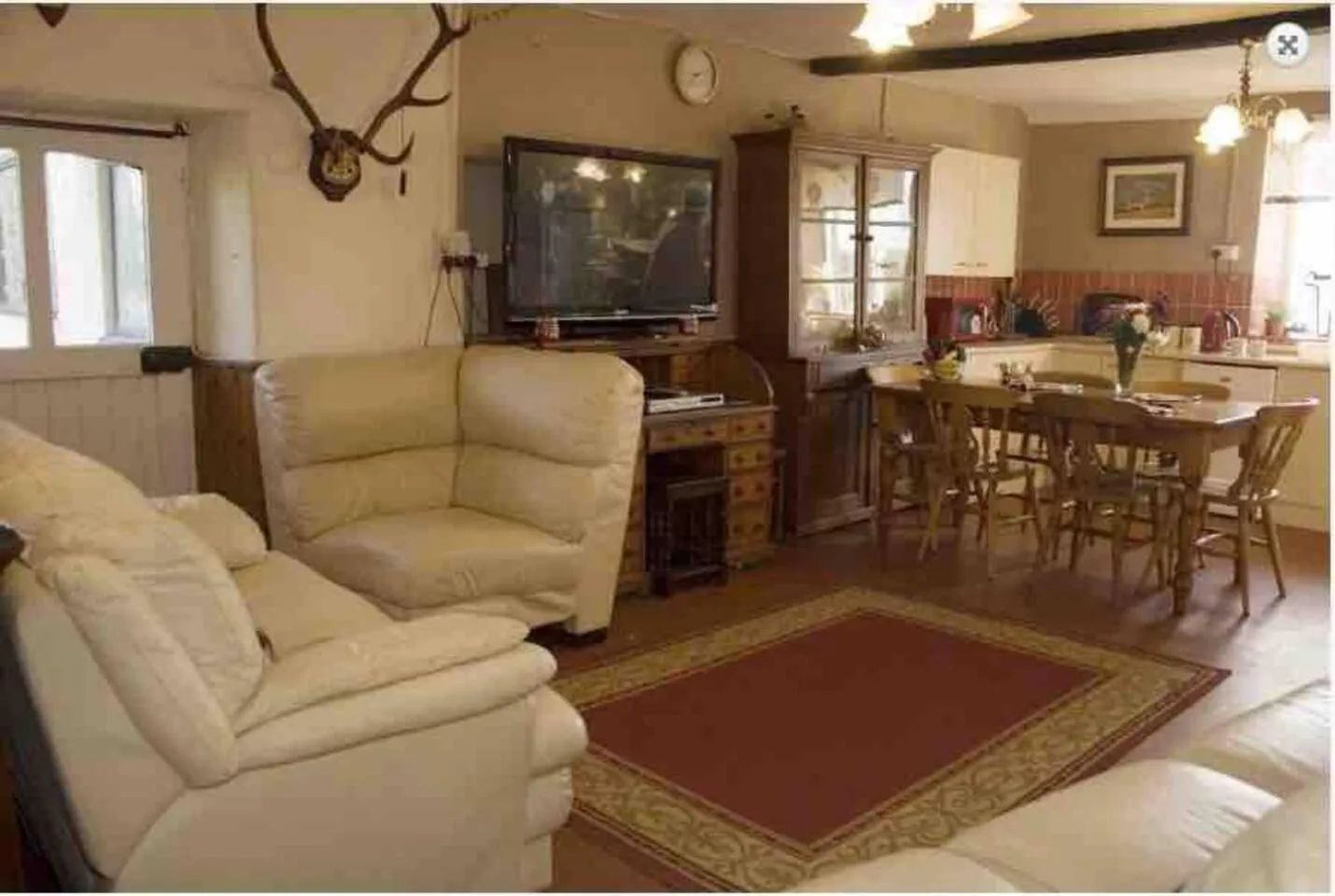 Farmhouse - Sleeps 6 & Pets Allowed