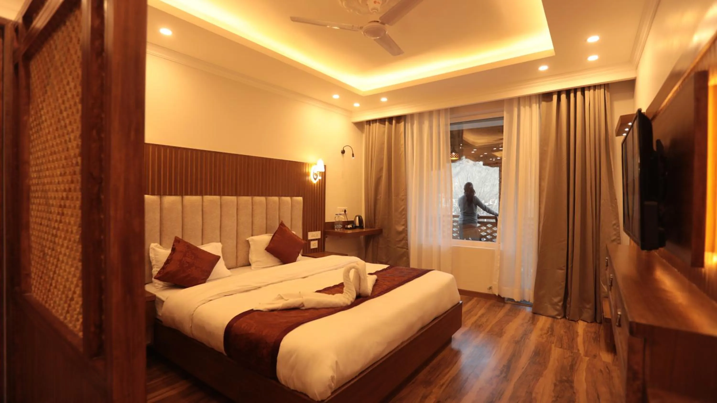 TV and multimedia, Bed in Hotel Youthok Heritage